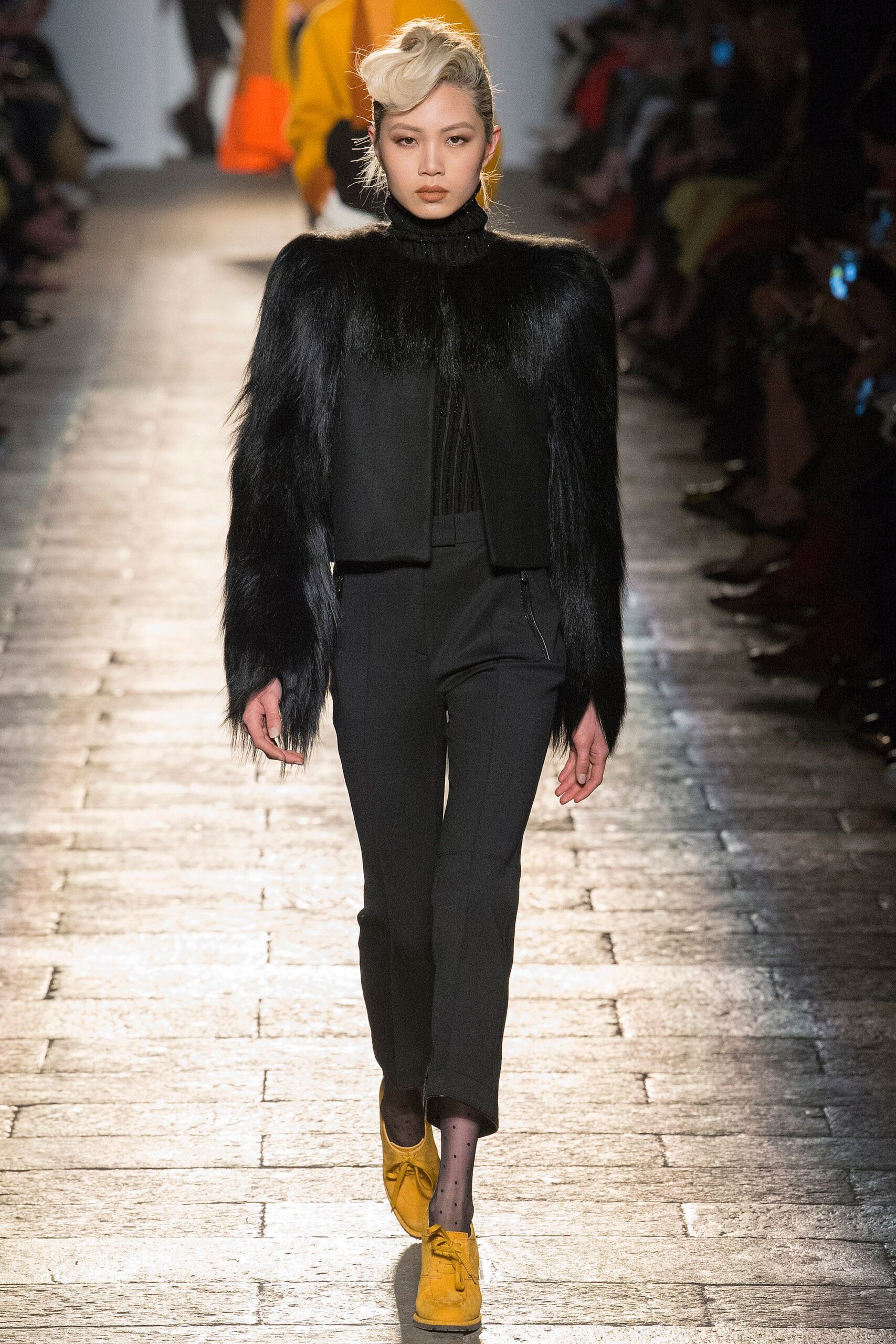 Bottega Veneta F/W 17 Look 18