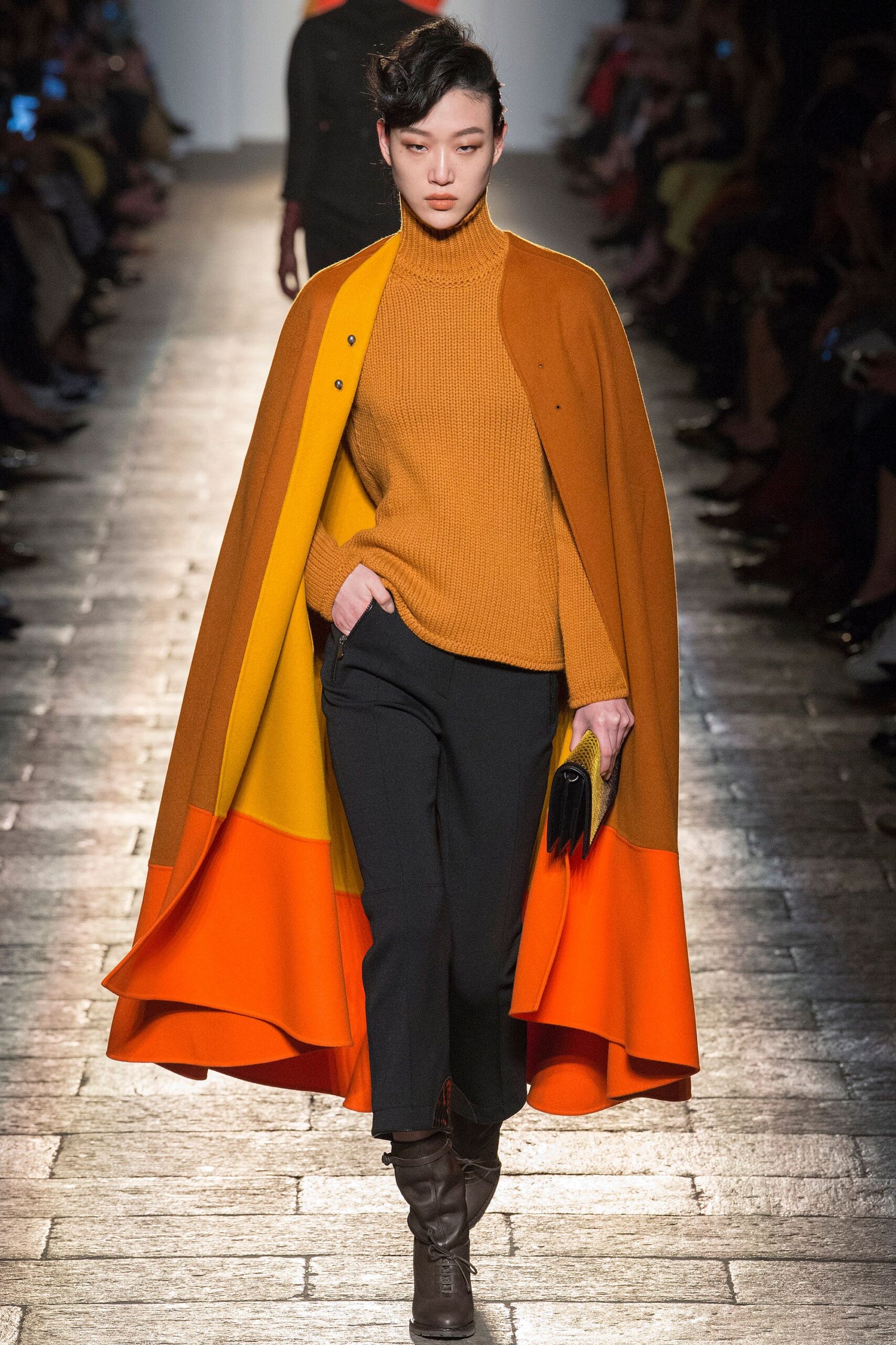 Bottega Veneta F/W 17 Look 35