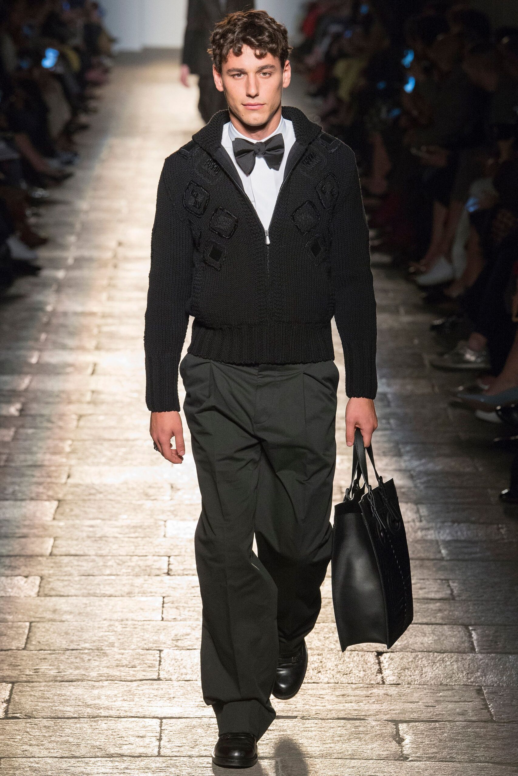 Bottega Veneta F/W 17 Look 201
