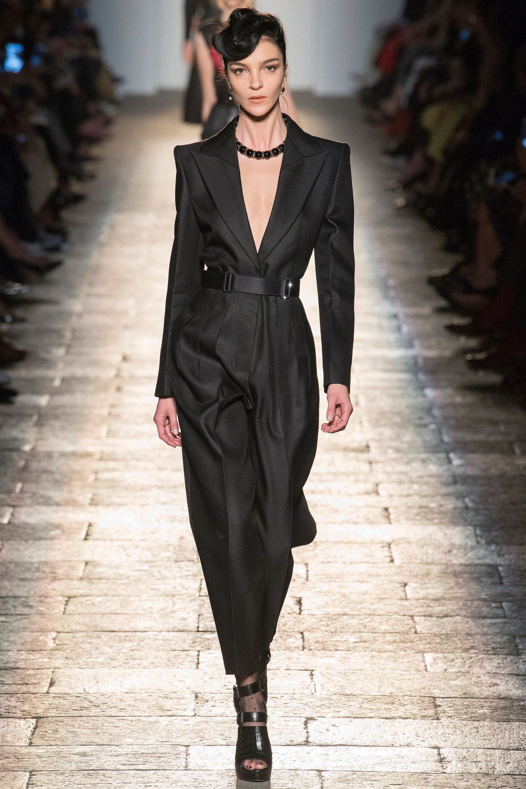 Bottega Veneta F/W 17 Look 219