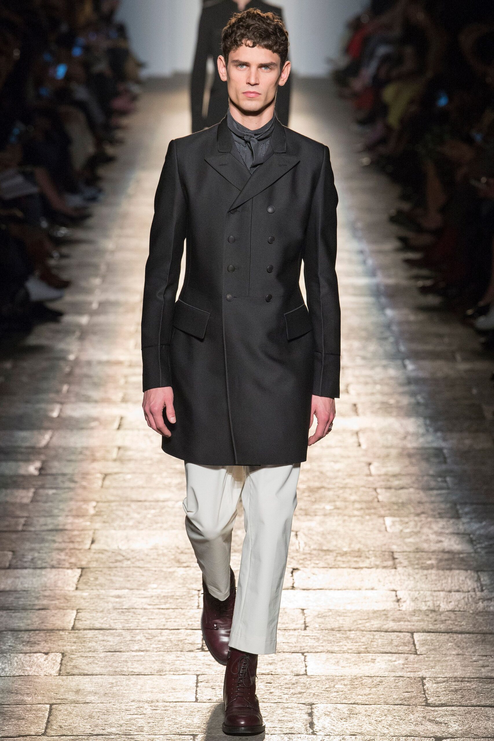 Bottega Veneta F/W 17 Look 266