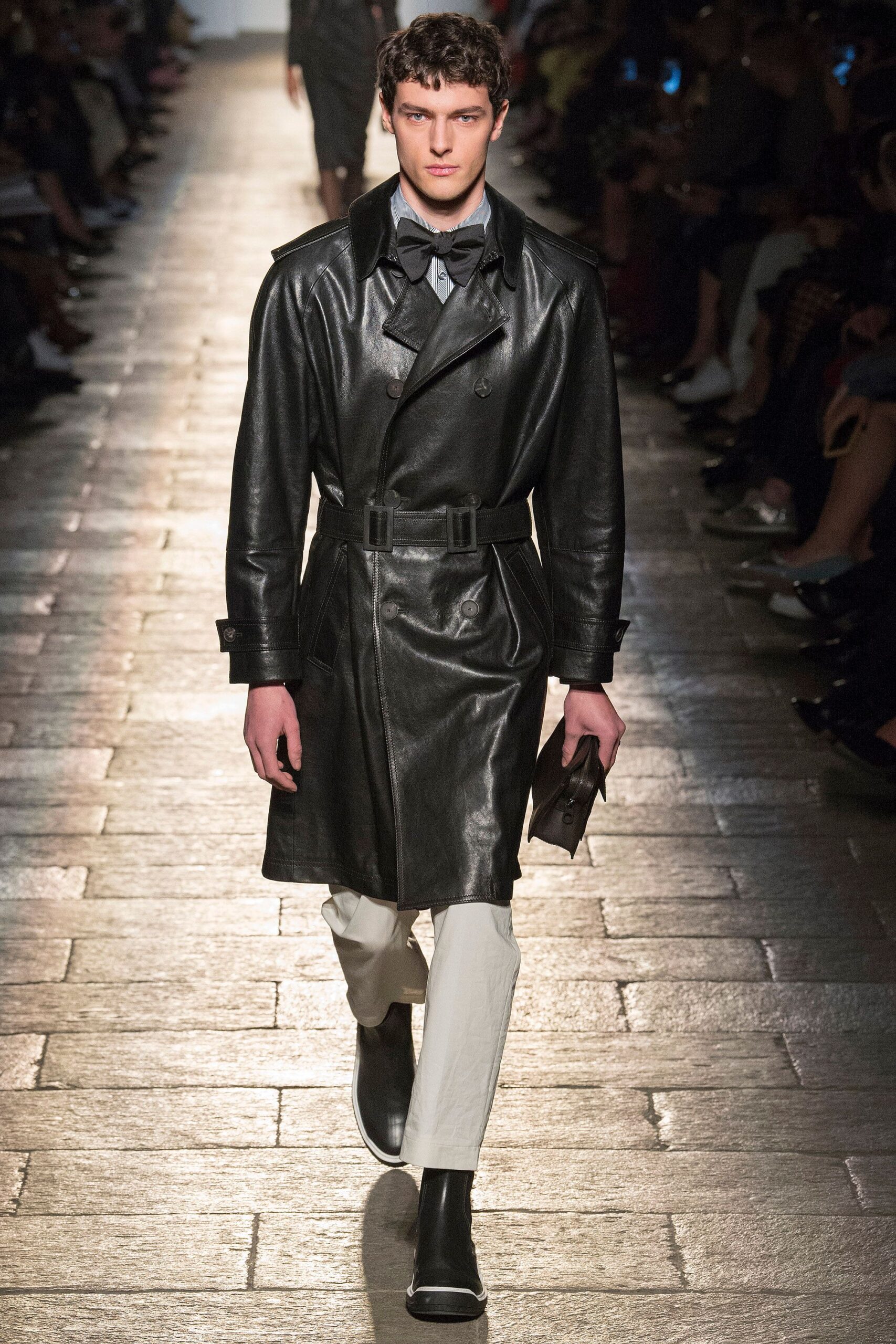 Bottega Veneta F/W 17 Look 321