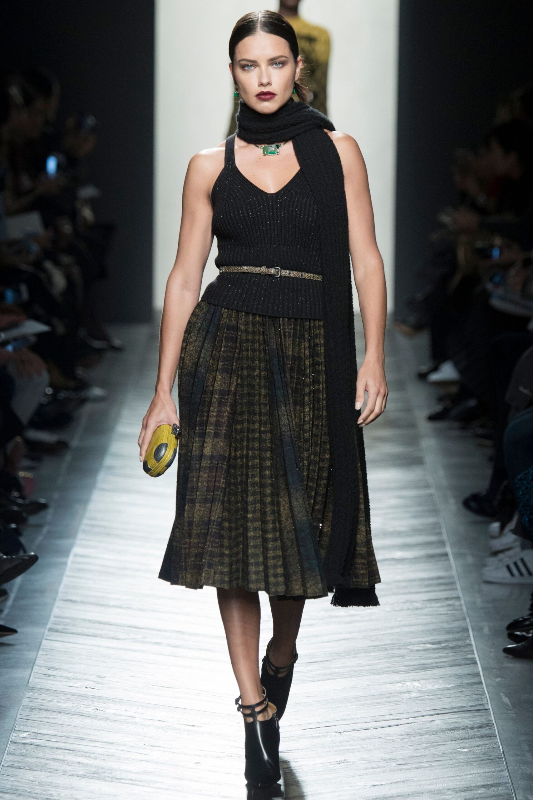 Bottega Veneta F/W 16 Look 202