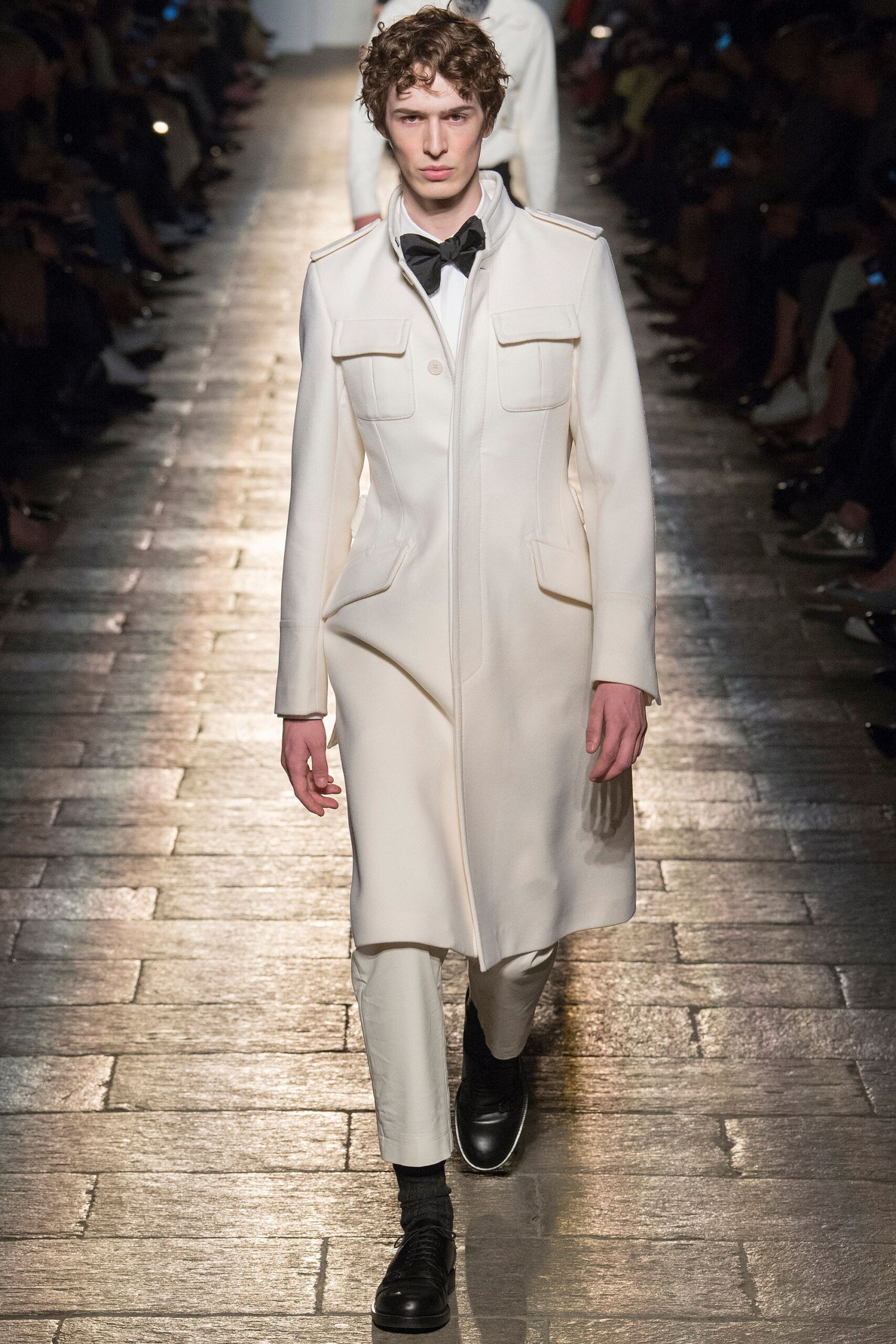 Bottega Veneta F/W 17 Look 470