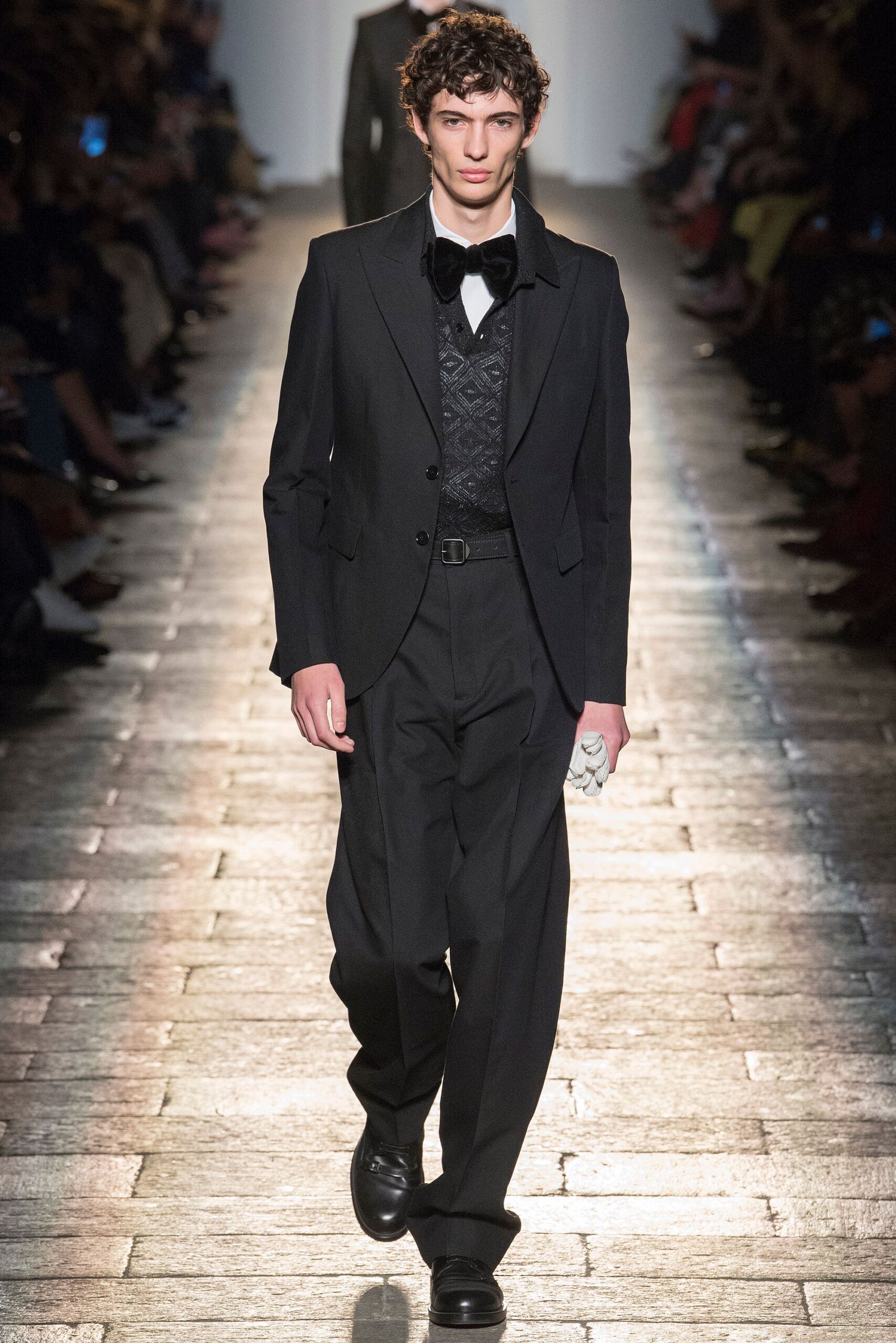 Bottega Veneta F/W 17 Look 507