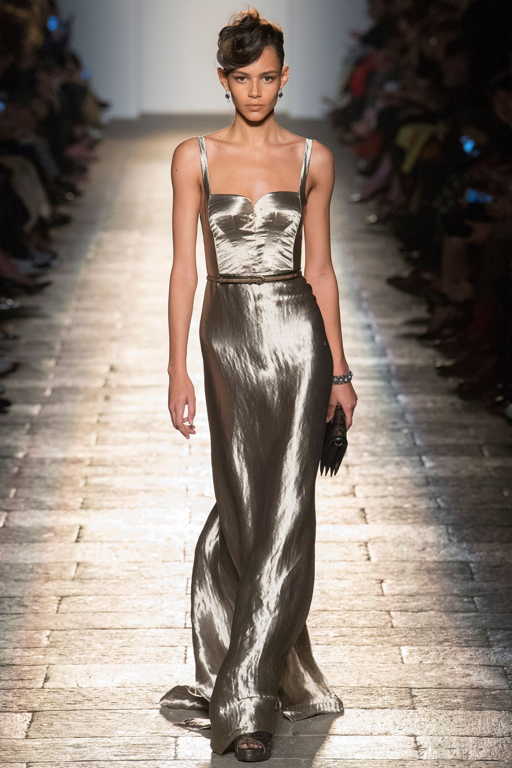 Bottega Veneta F/W 17 Look 710