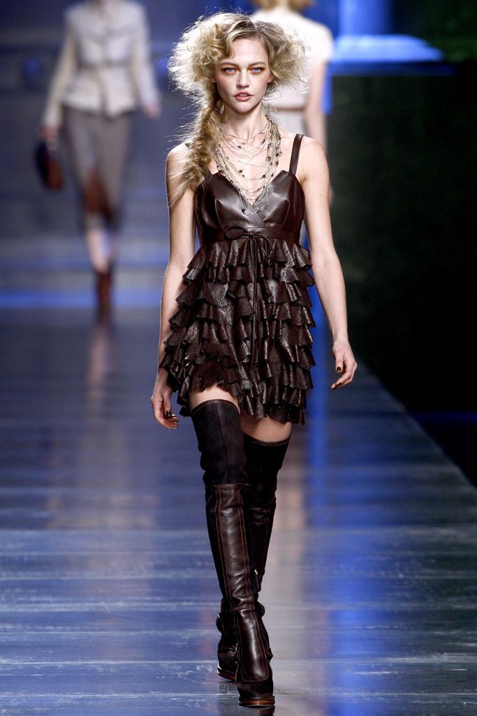 Christian Dior F/W 10 Look 90