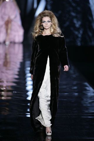Christian Dior F/W 08 Look 327