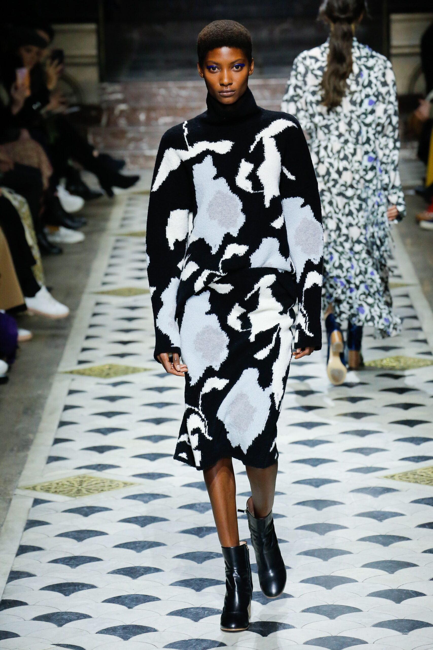 Christian Wijnants F/W 18 Look 411