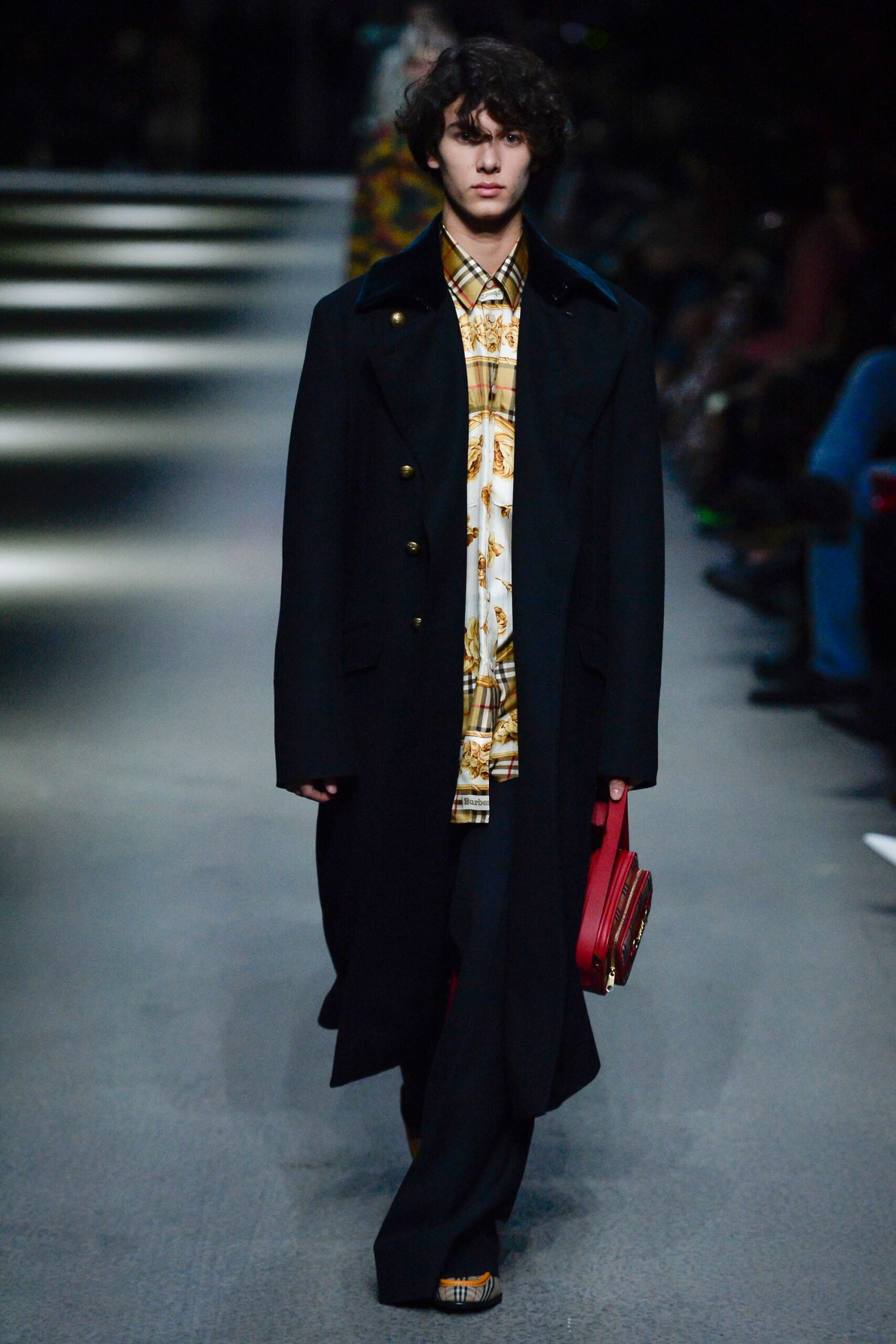 Burberry F/W 18 Menswear Look 404