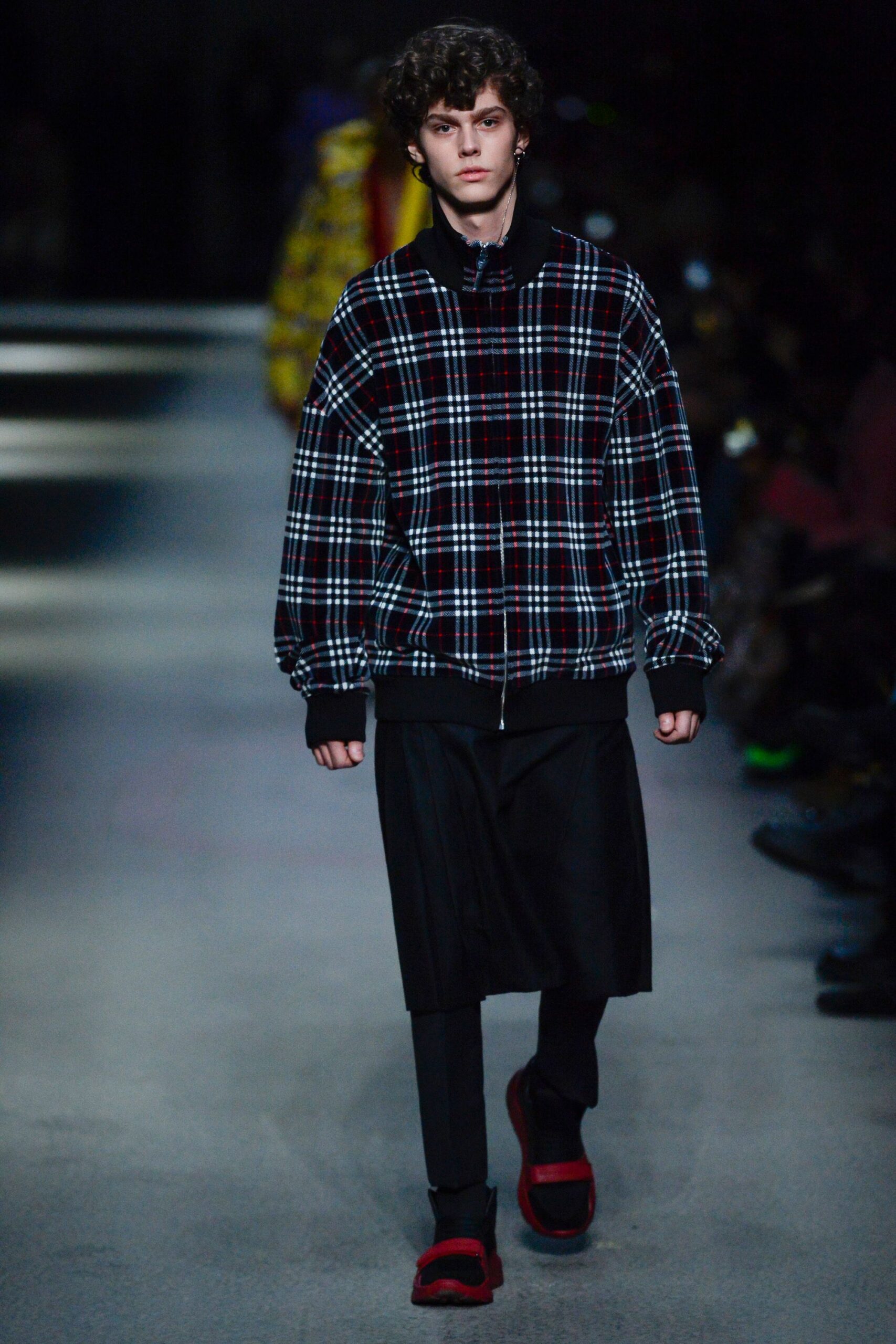 Burberry F/W 18 Menswear Look 438