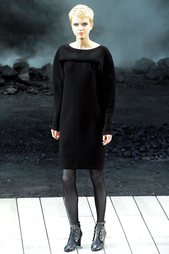 Chanel F/W 11 Look 207