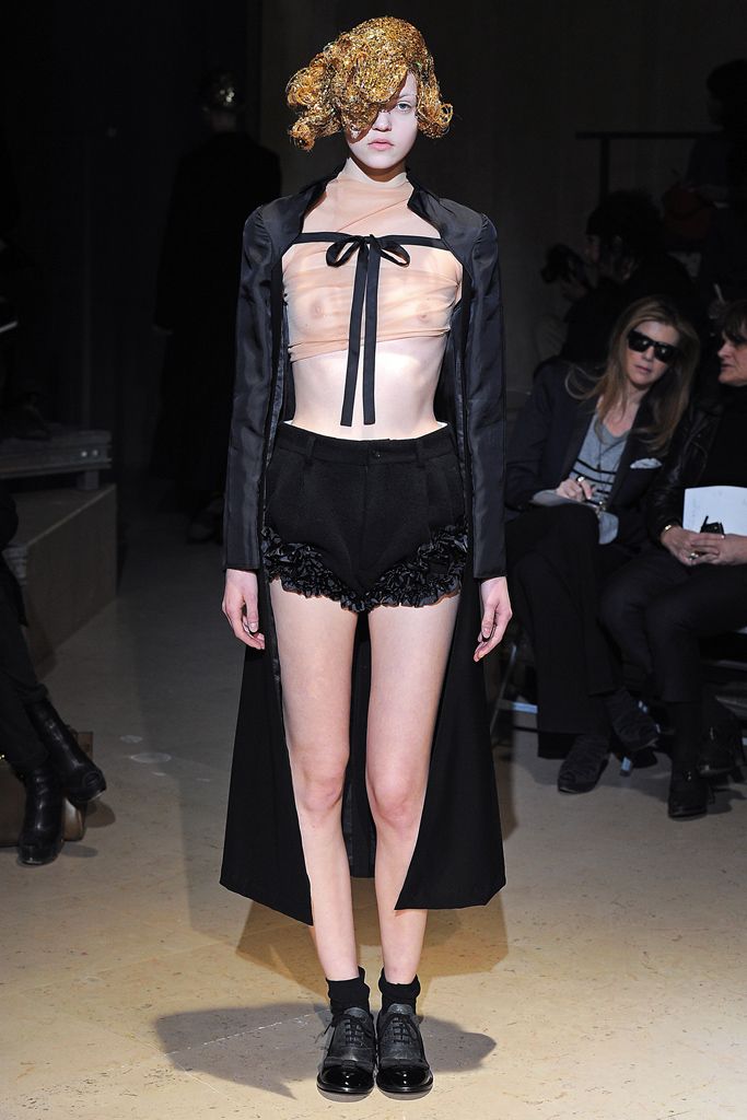Comme des Garçons F/W 11 Look 25