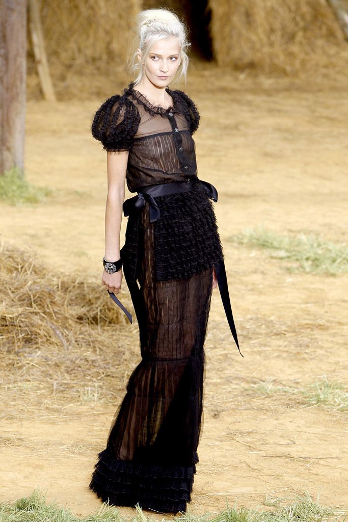 Chanel S/S 10 Look 225