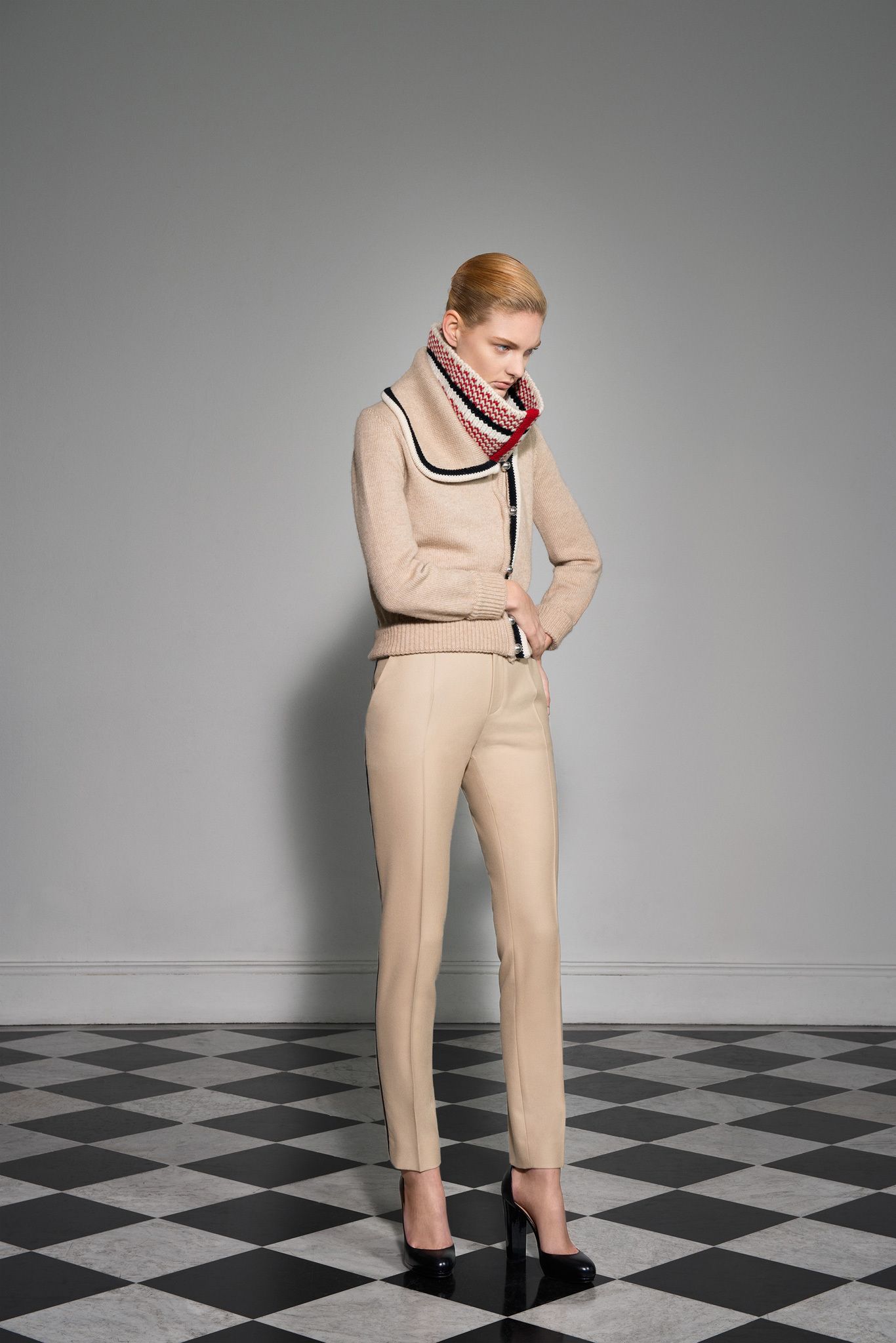 beige knit zip-up jacket