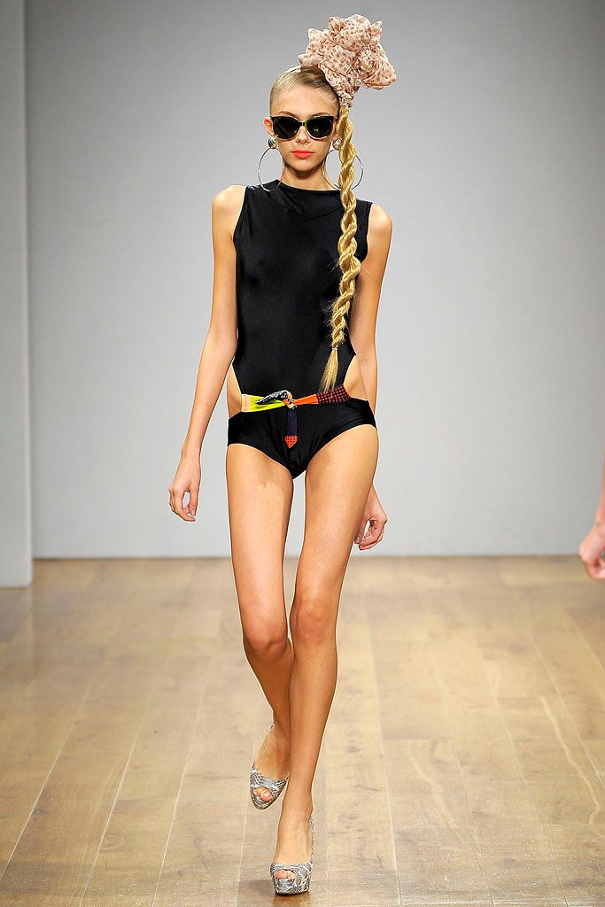 Danielle Scutt S/S 09 Look 39