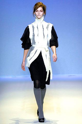 Collette Dinnigan F/W 07 Look 92