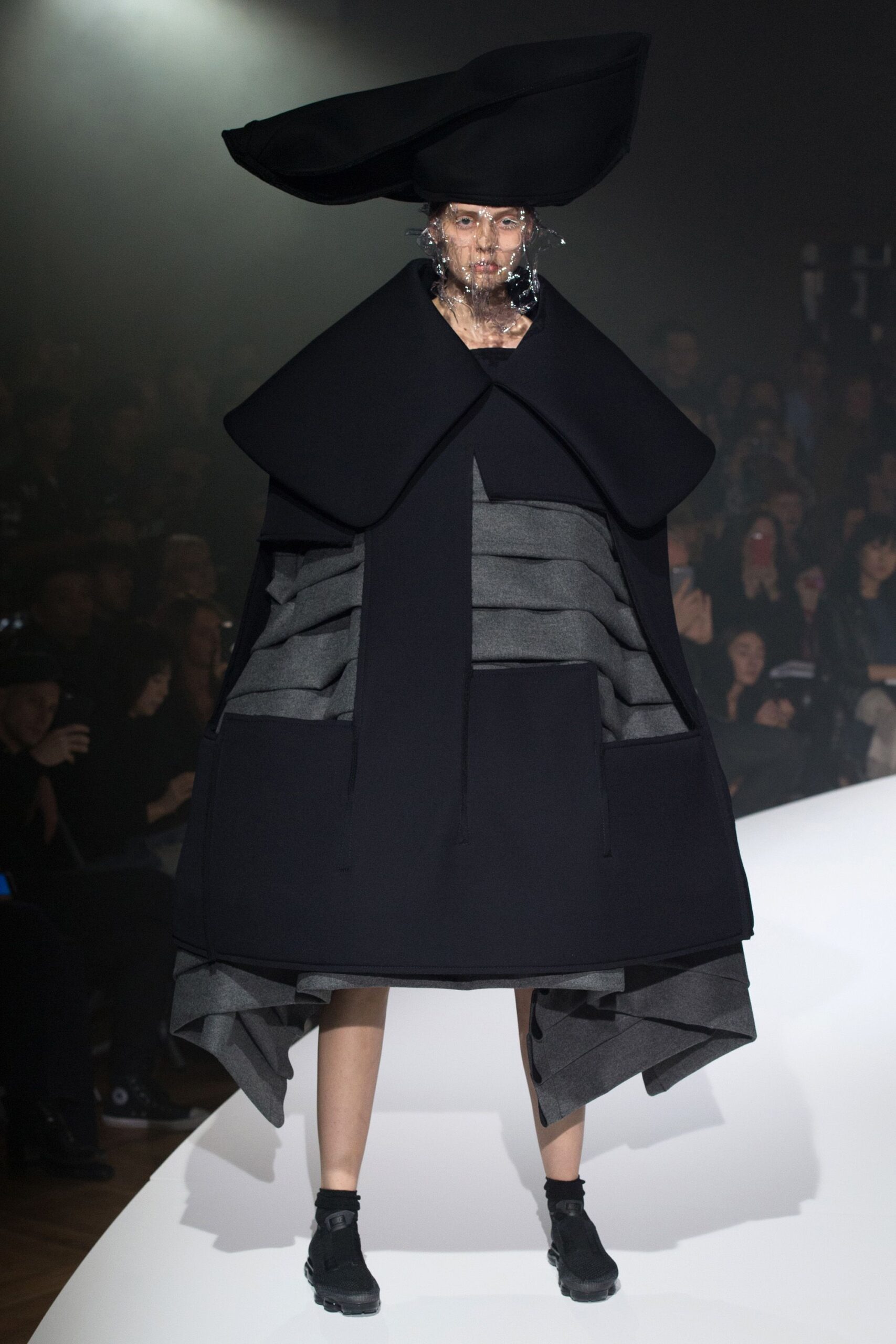 Comme des Garçons S/S 17 Look 49