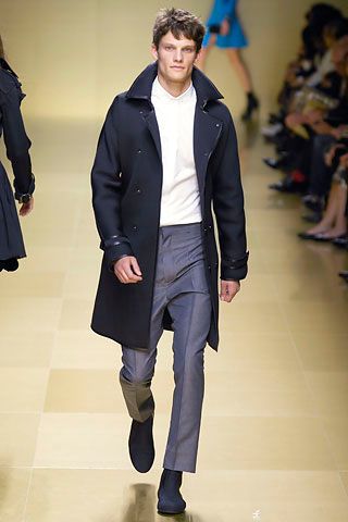 Burberry S/S 08 Look 180