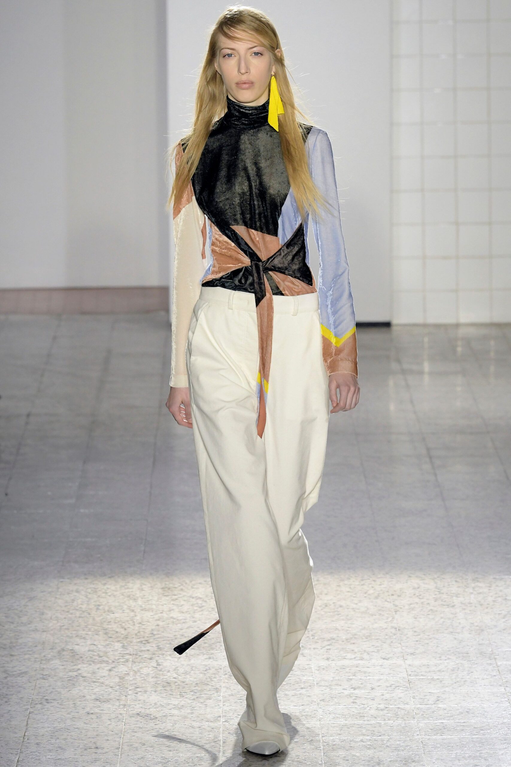 Cédric Charlier F/W 17 Look 81