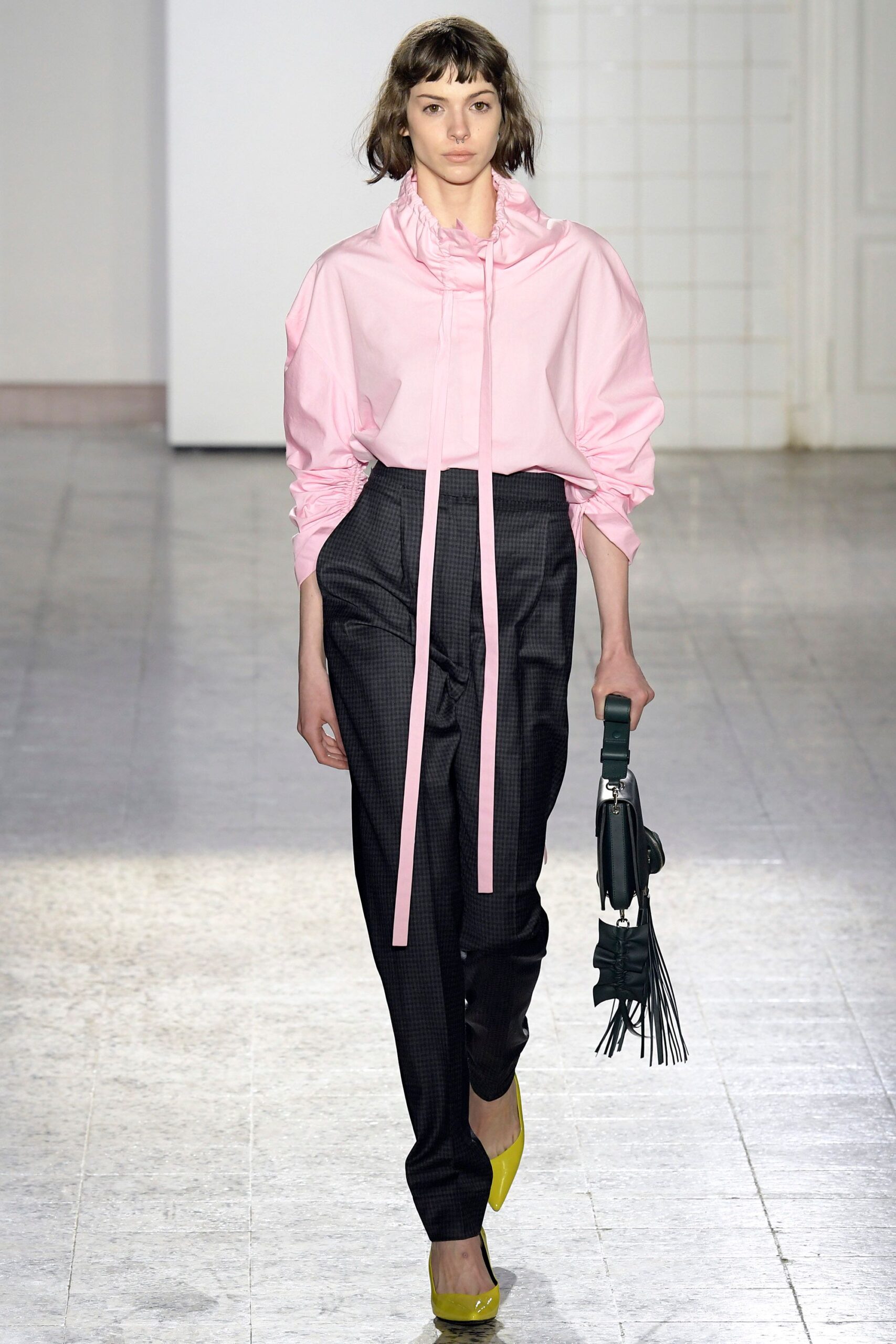 Cédric Charlier F/W 17 Look 189