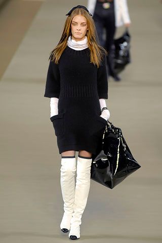 Chanel F/W 06 Look 156