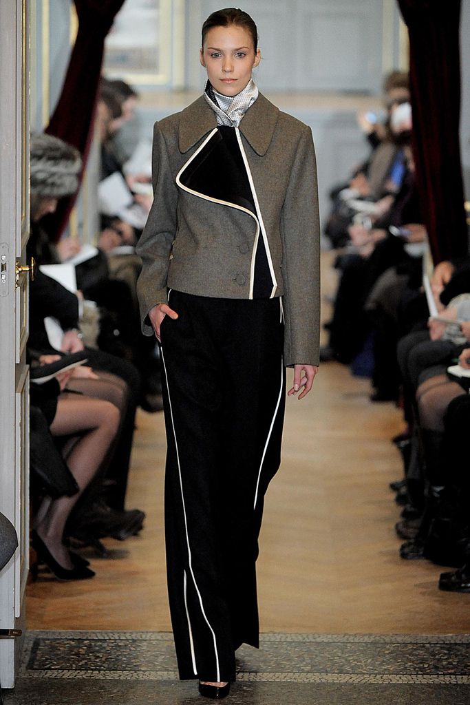 Bouchra Jarrar S/S 11 Couture Look 17