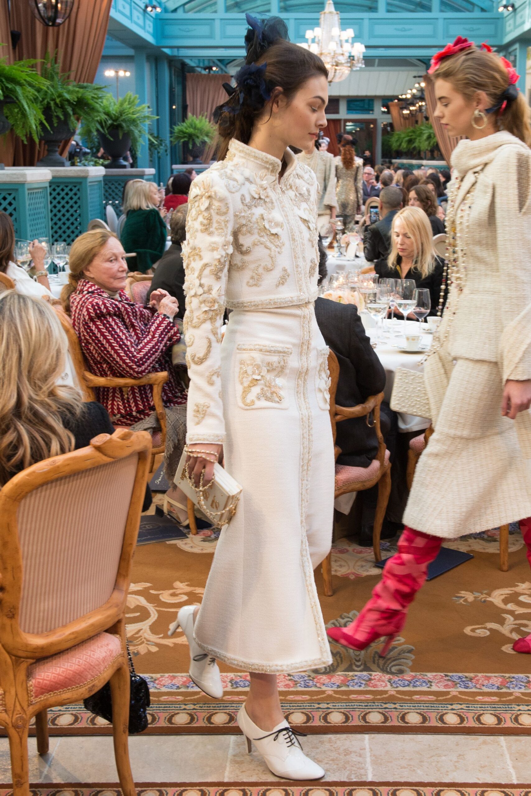 Chanel F/W 17 Look 54