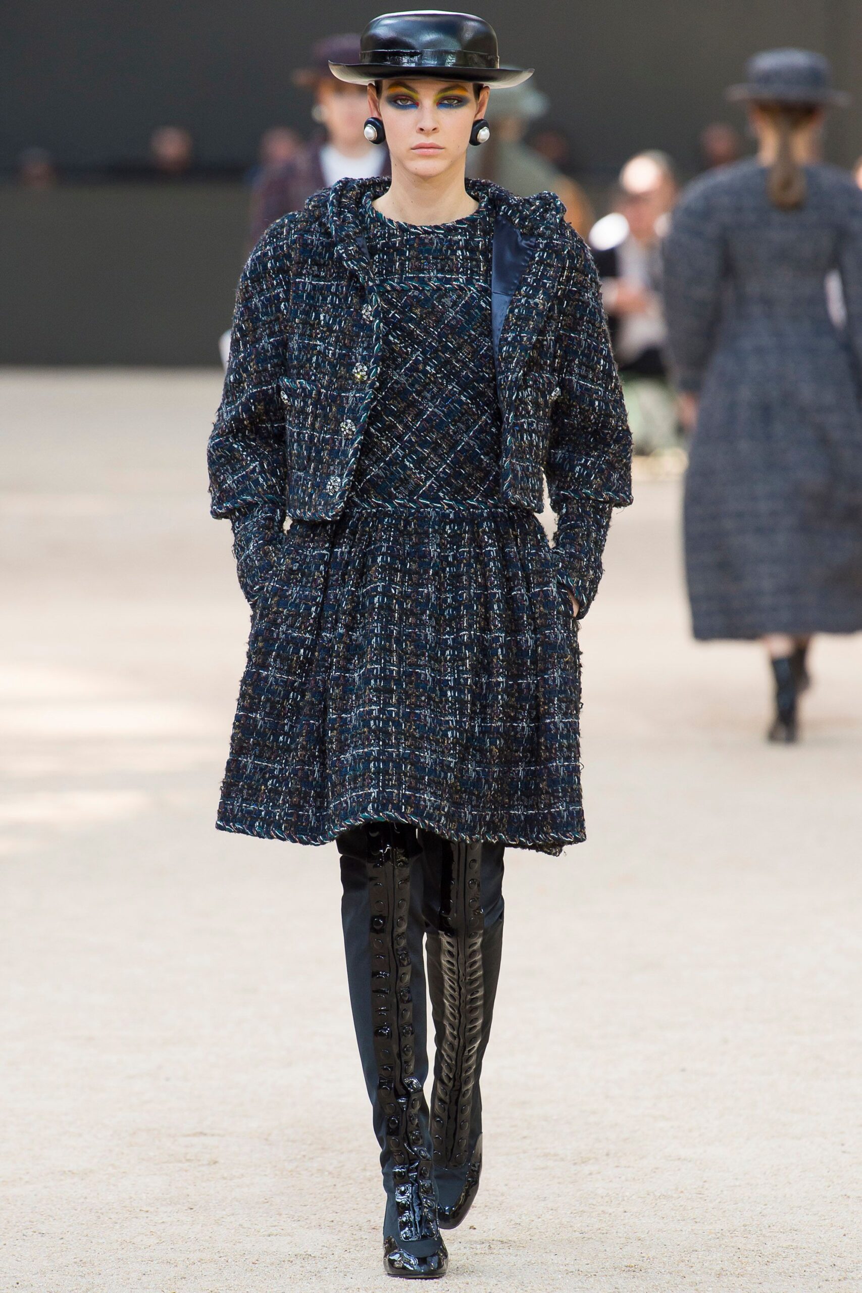 Chanel F/W 17 Couture Look 40