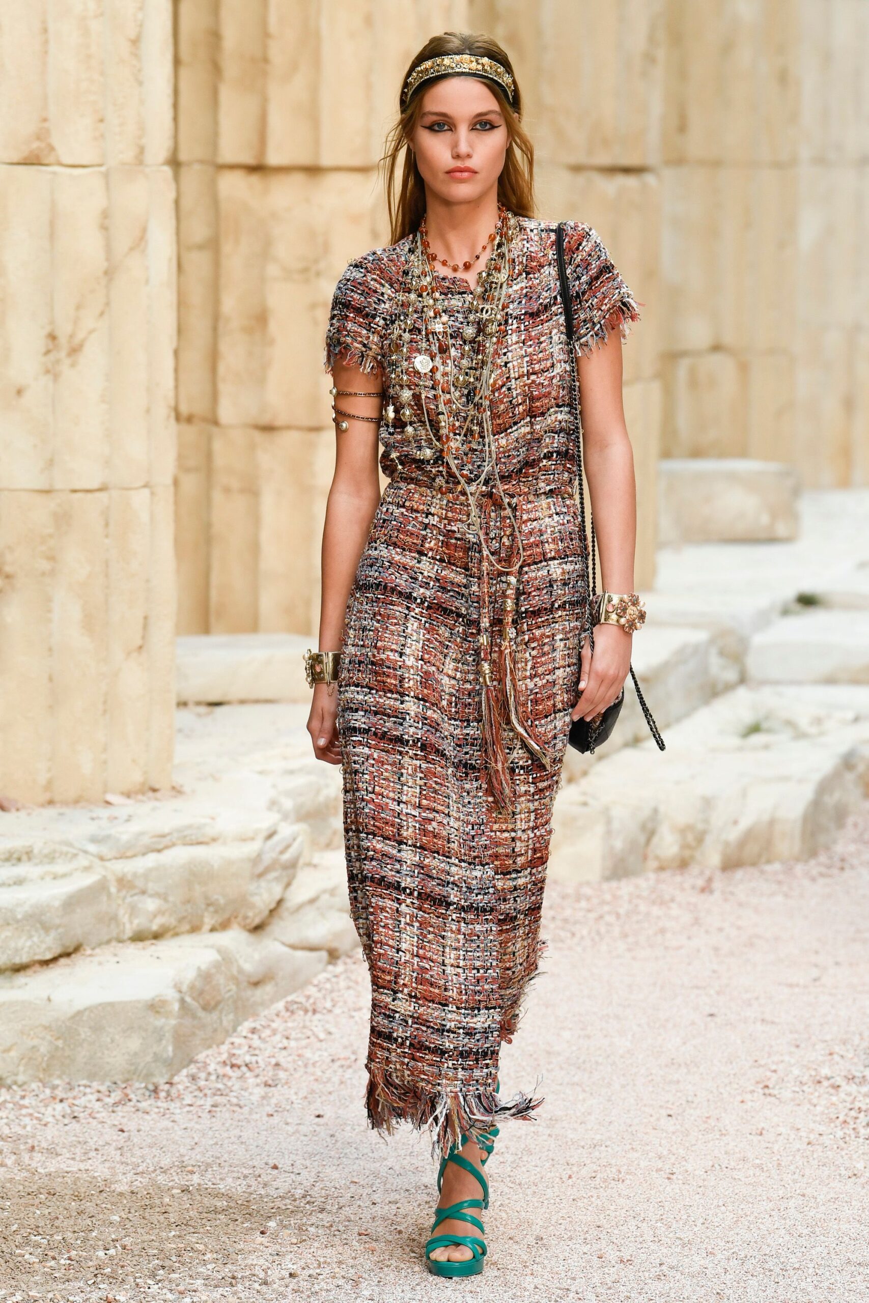 Chanel Resort 18 Look 70