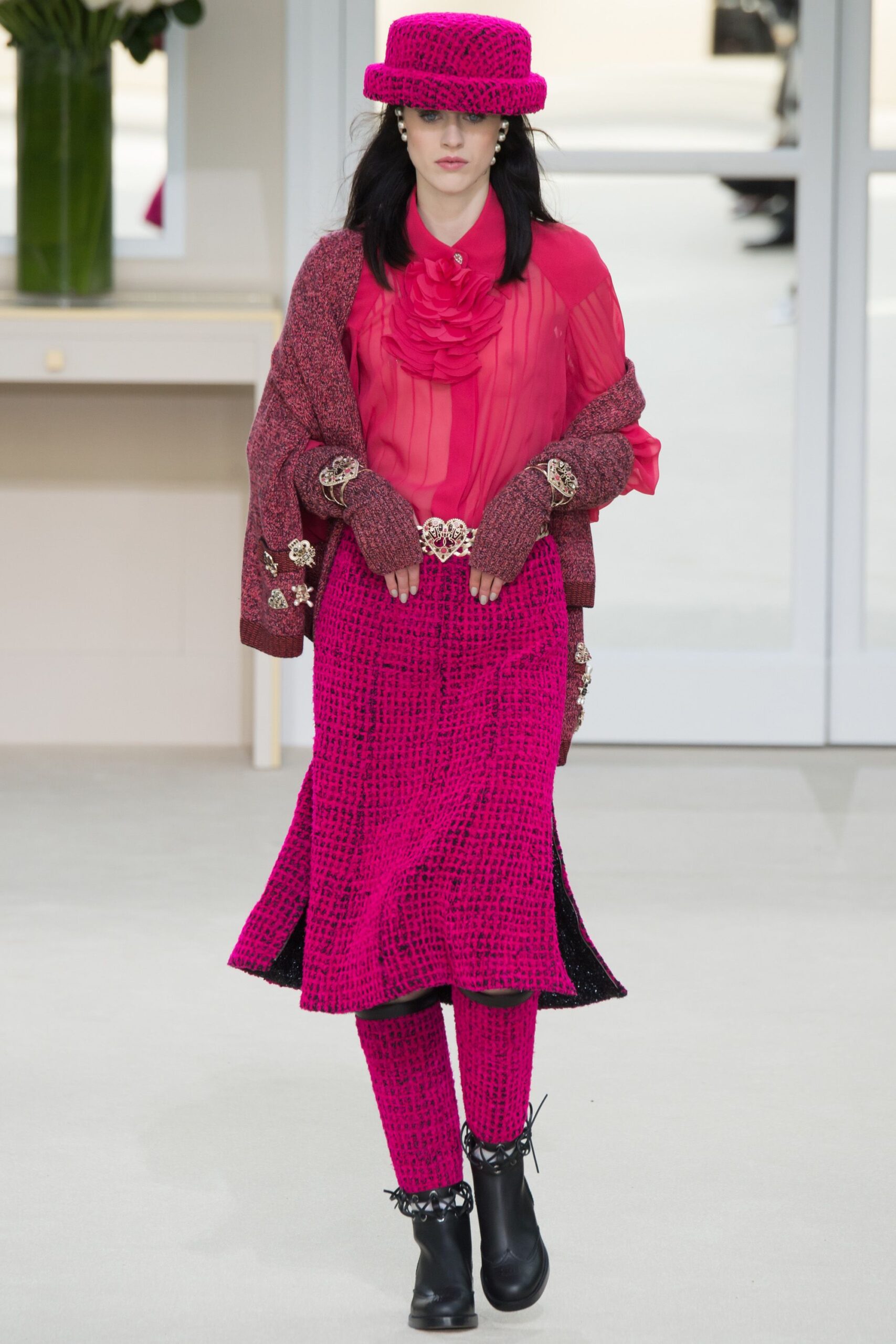 Chanel F/W 16 Look 23