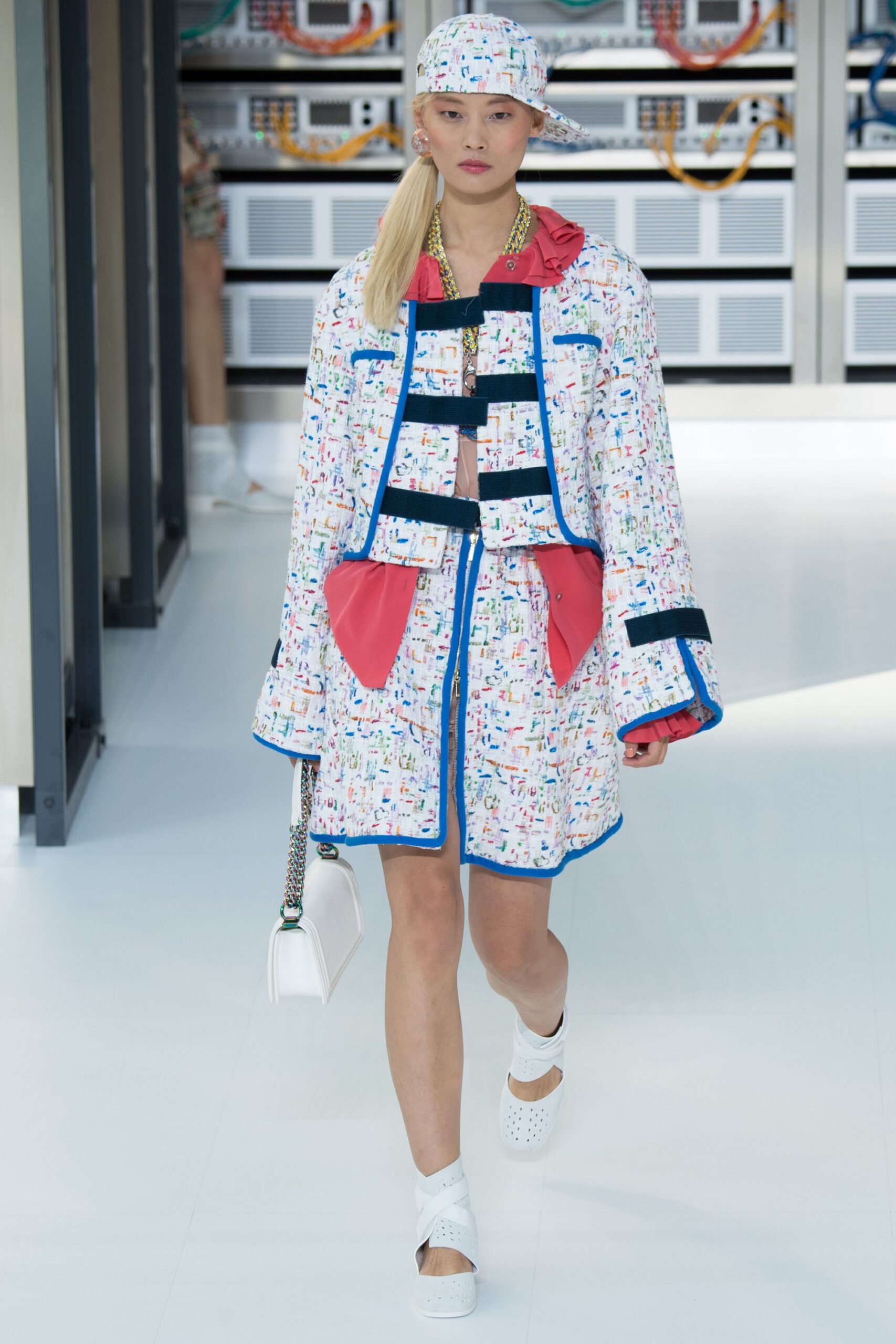 Chanel S/S 17 Look 89