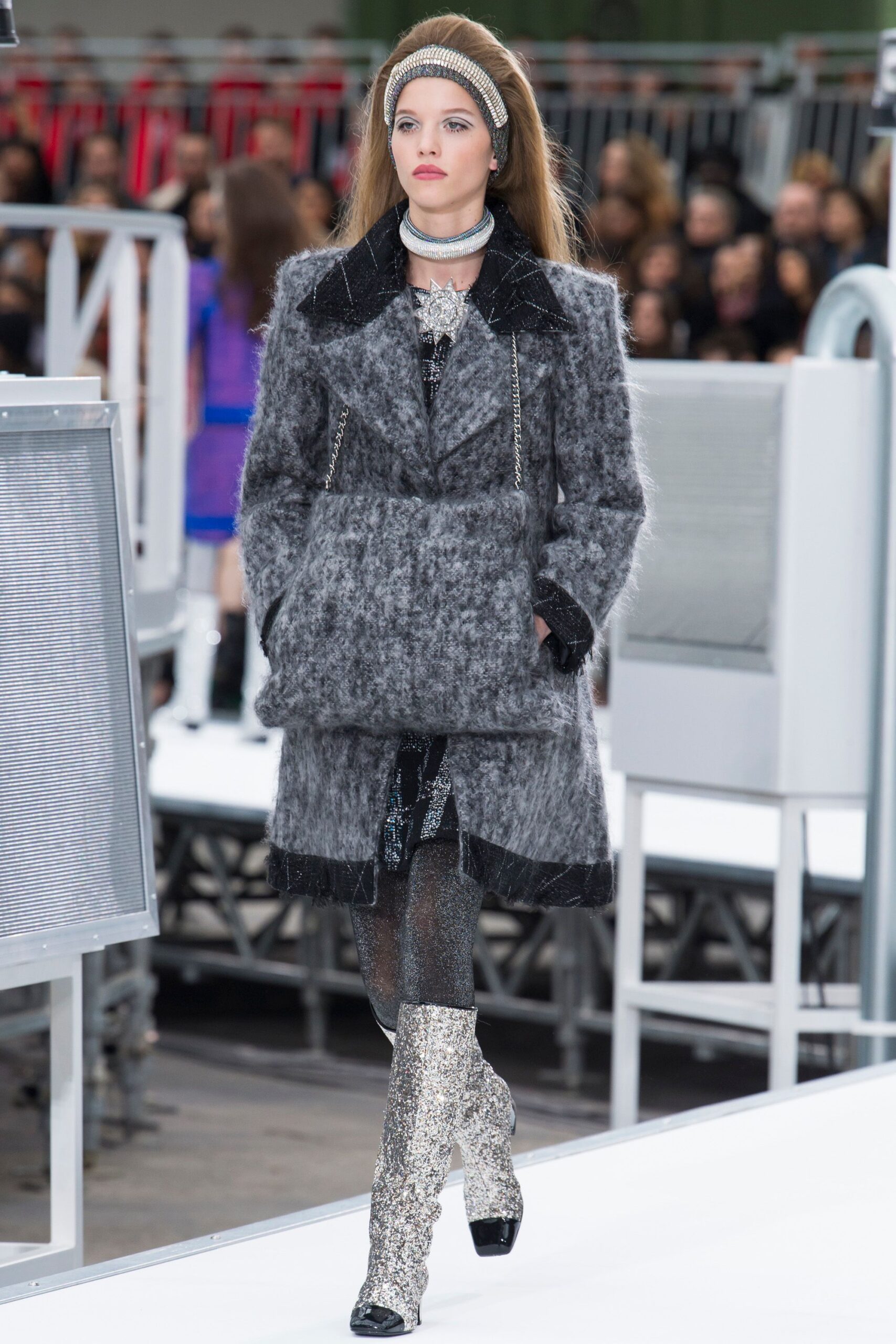 Chanel F/W 17 Look 146
