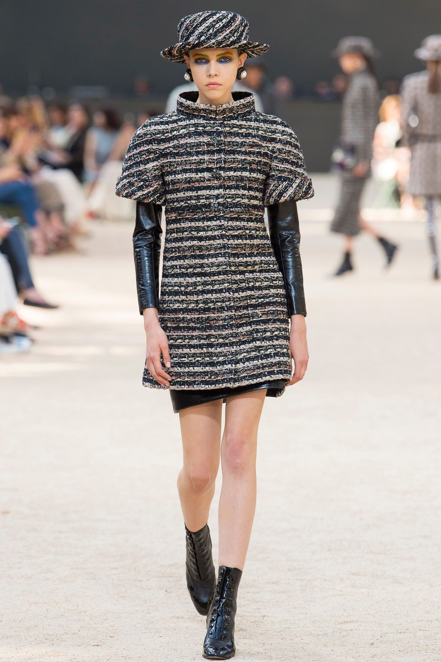 Chanel F/W 17 Couture Look 217