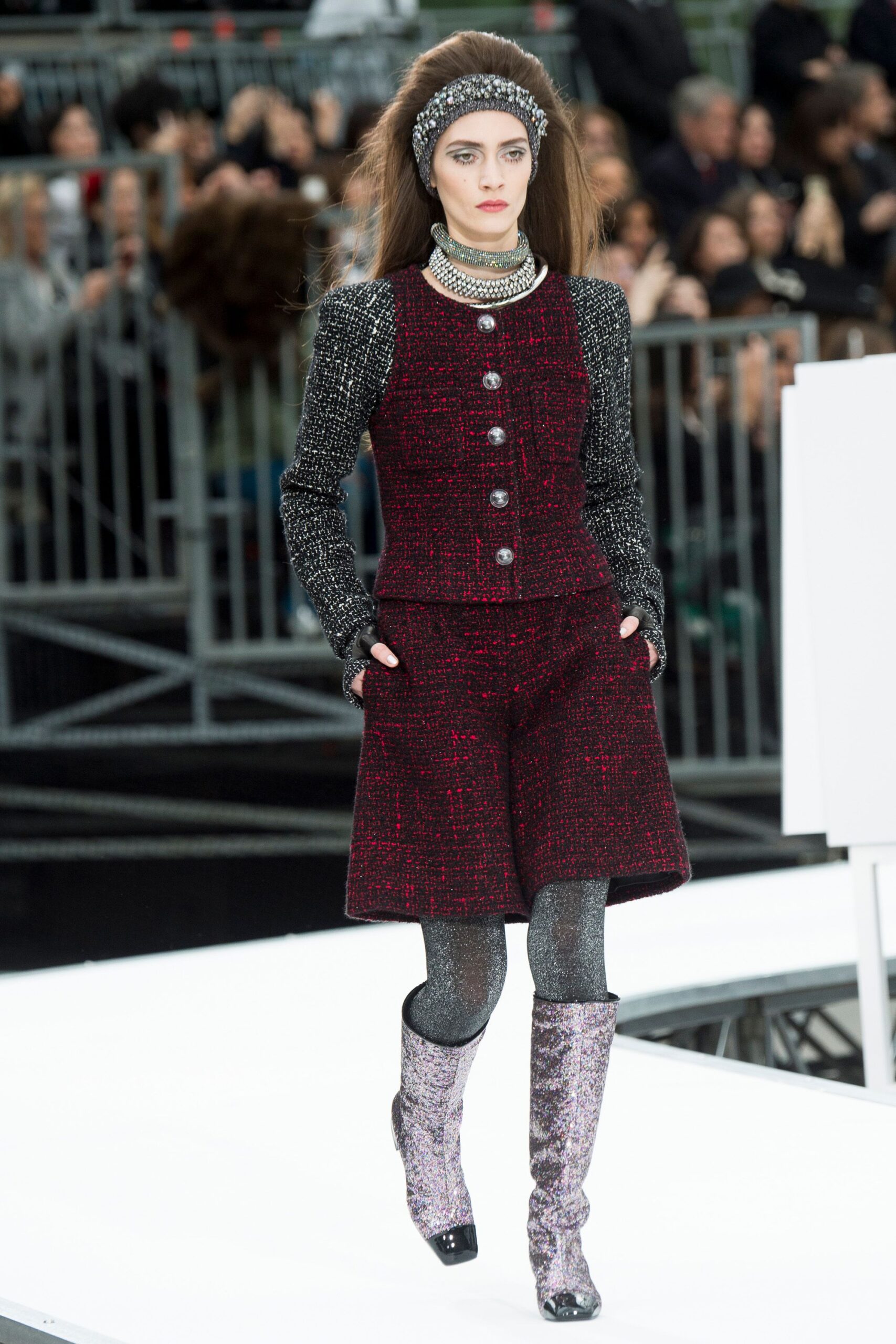 Chanel F/W 17 Look 185