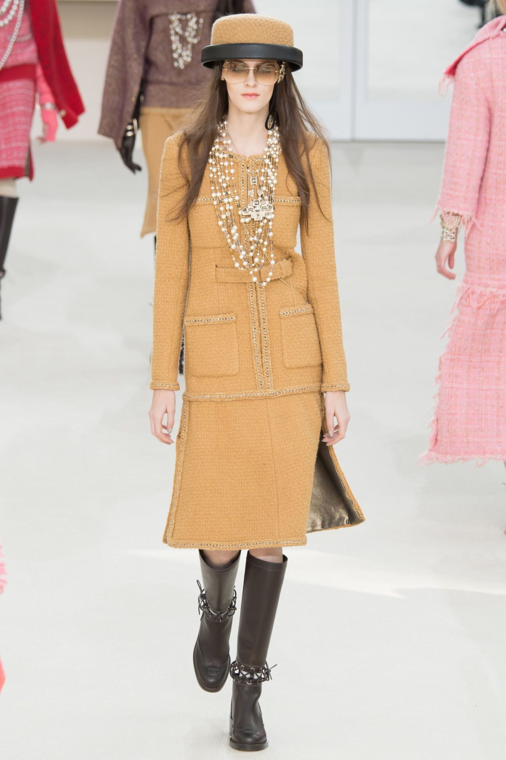 Chanel F/W 16 Look 212