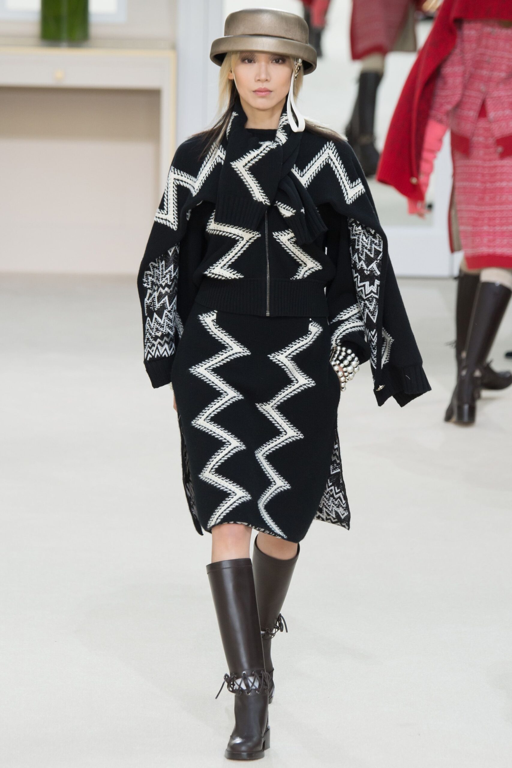 Chanel F/W 16 Look 265