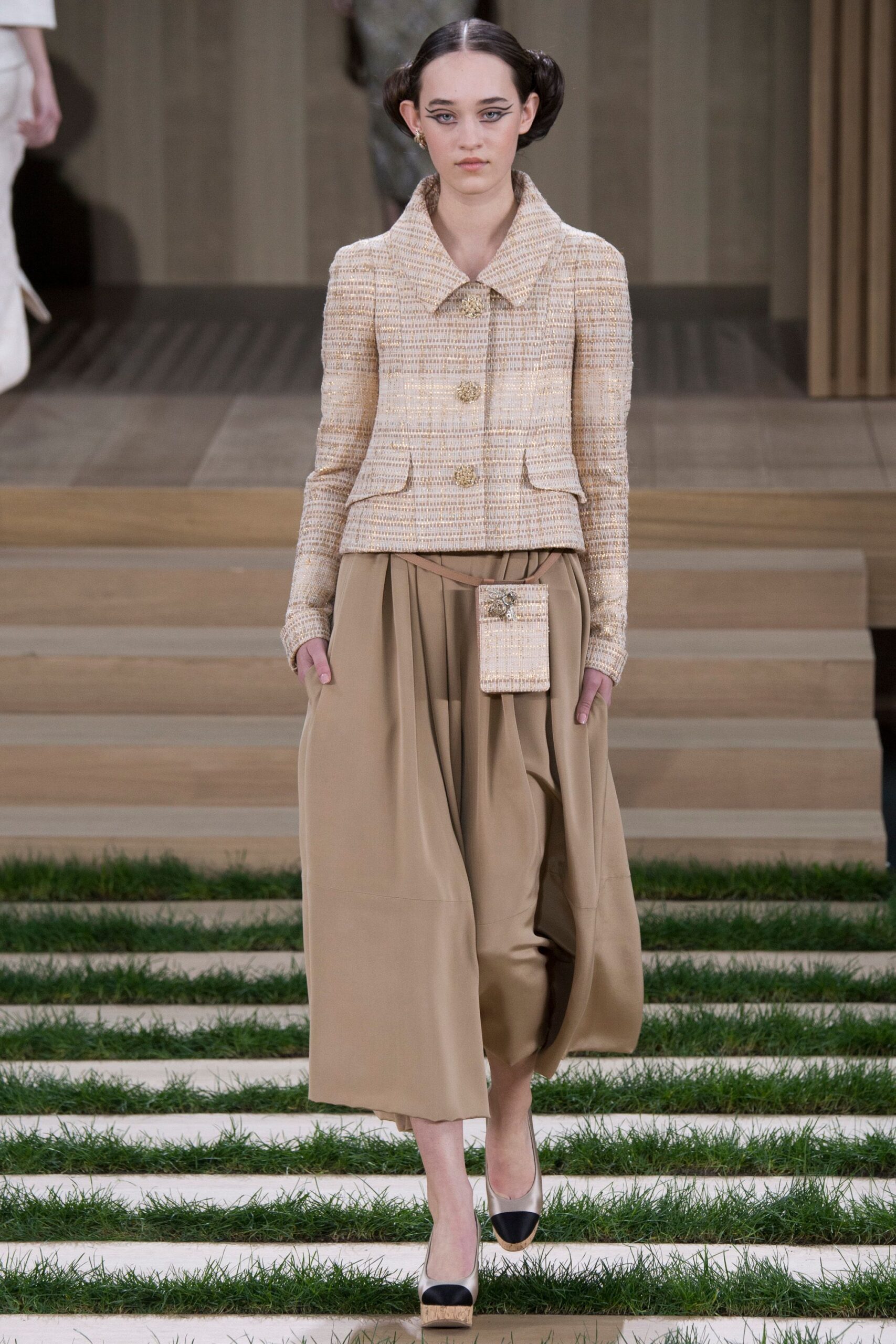 Chanel S/S 16 Couture Look 204
