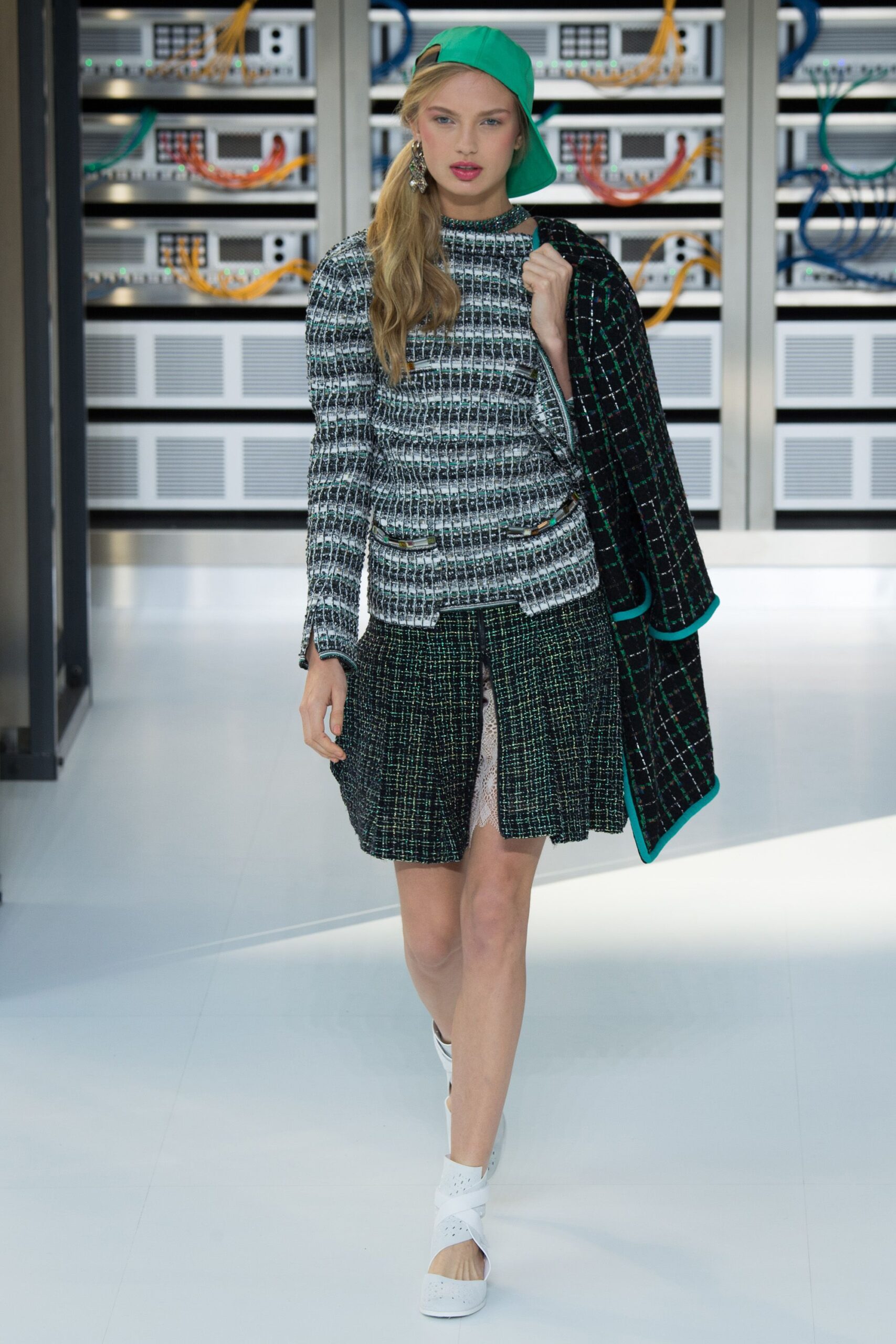 Chanel S/S 17 Look 296
