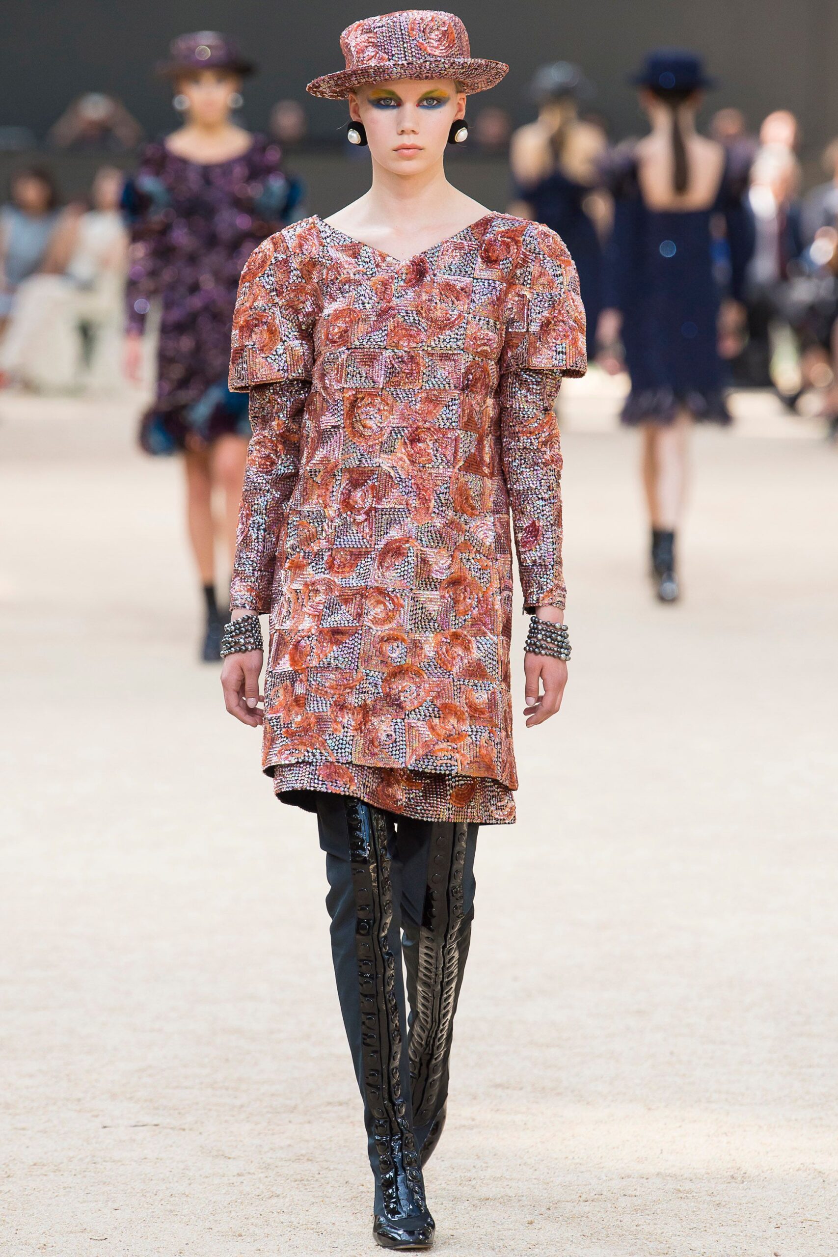 Chanel F/W 17 Couture Look 386