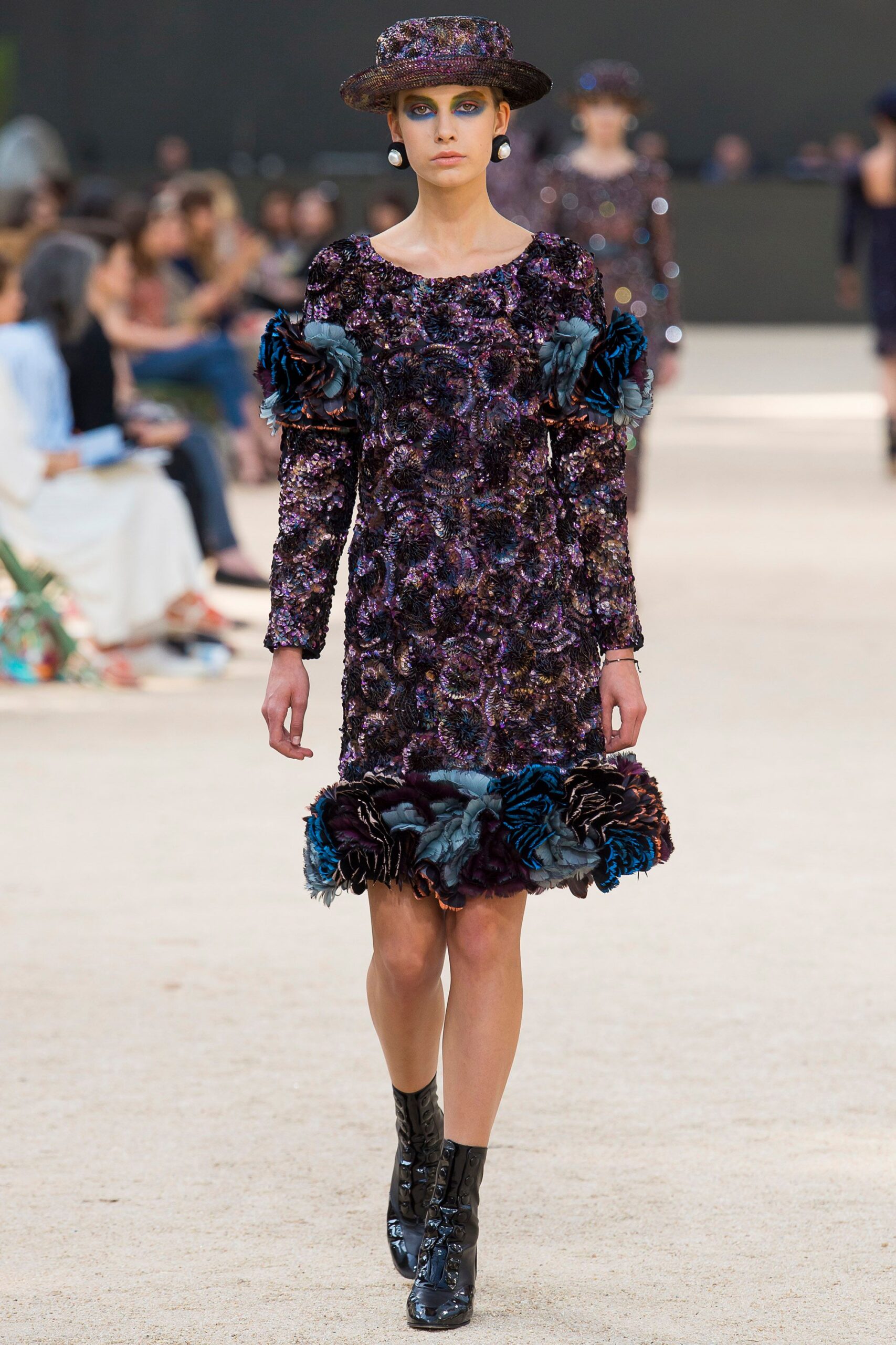 Chanel F/W 17 Couture Look 404