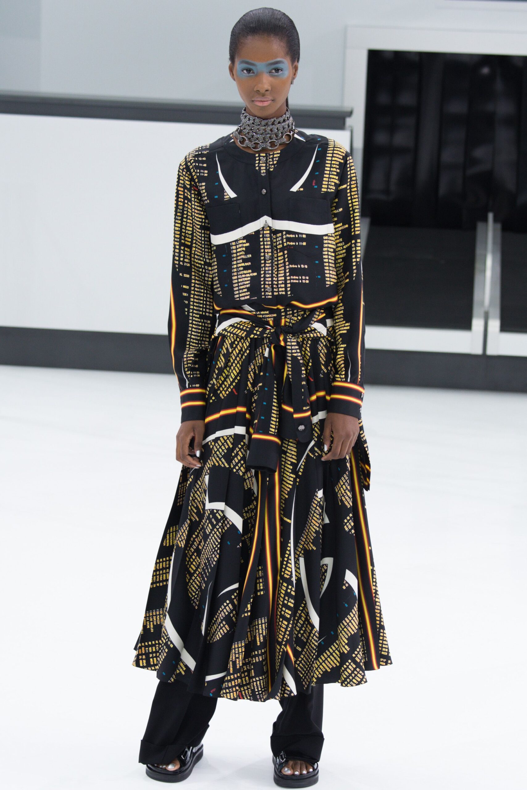 Chanel S/S 16 Look 560