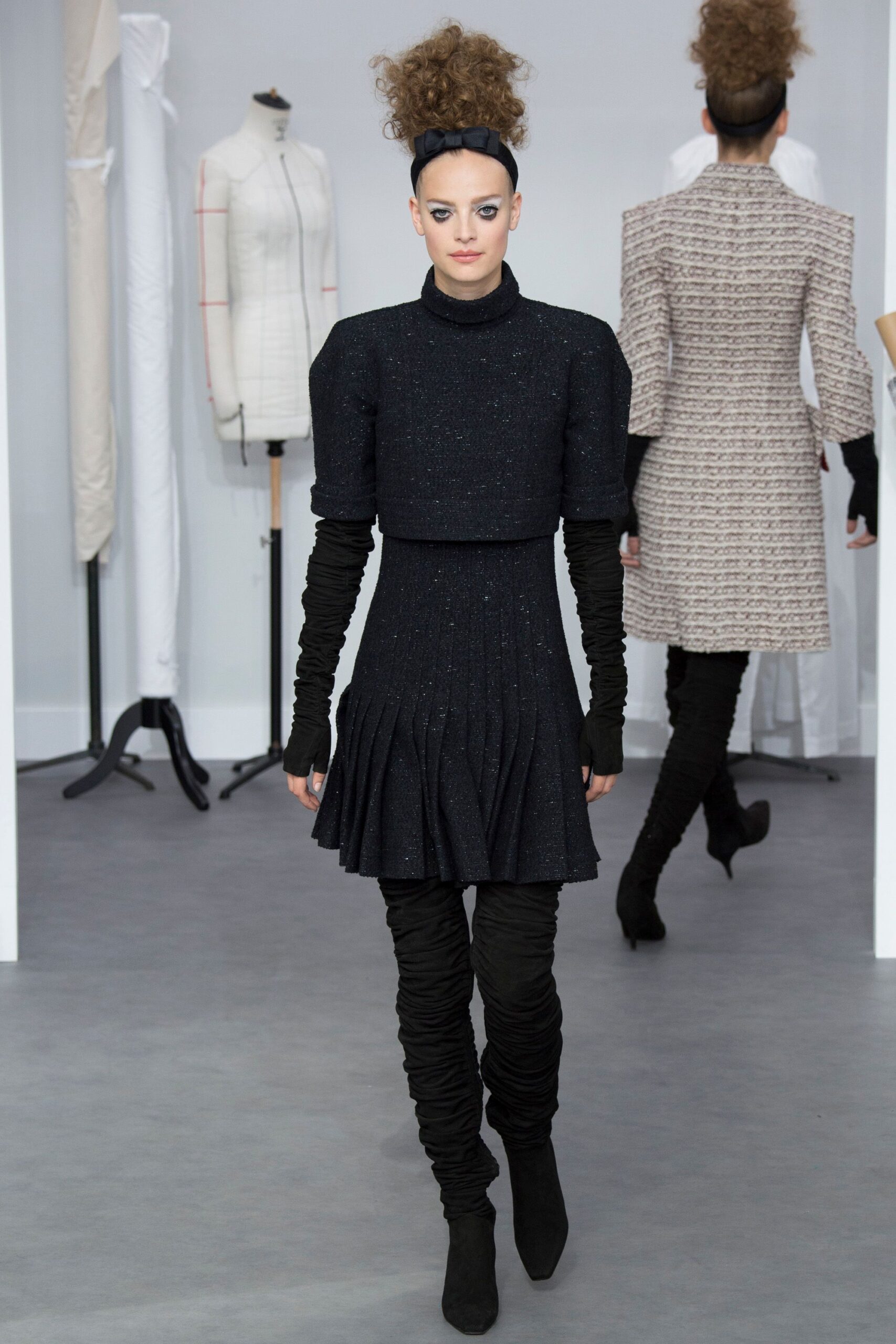Chanel F/W 16 Couture Look 409