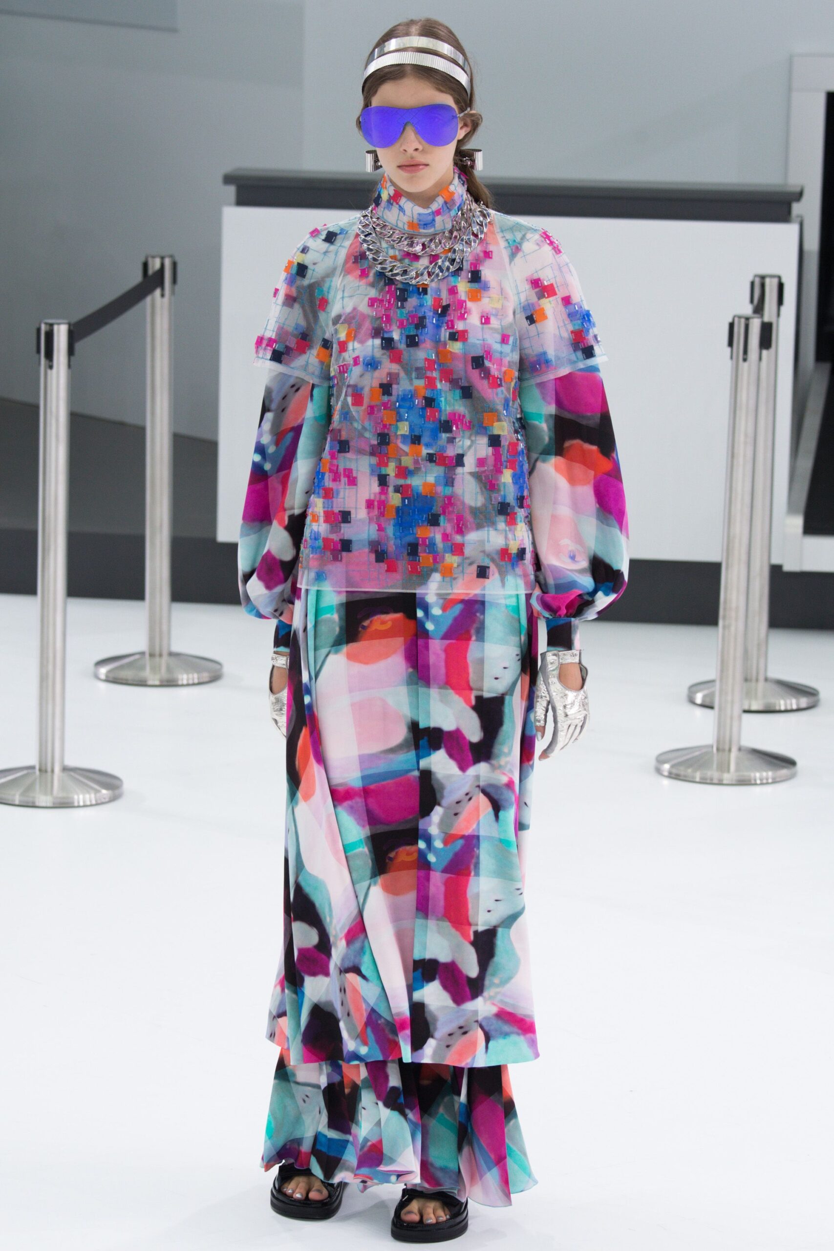 Chanel S/S 16 Look 613