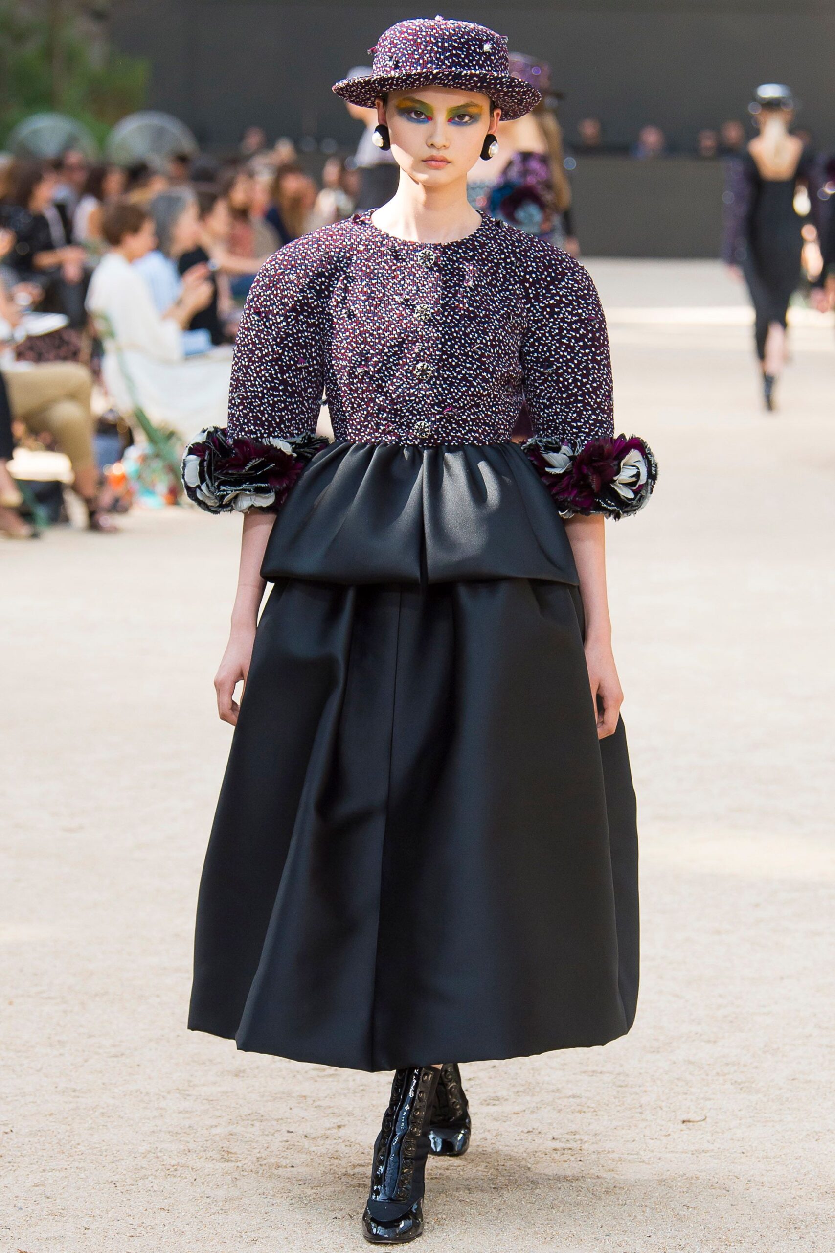 Chanel F/W 17 Couture Look 490