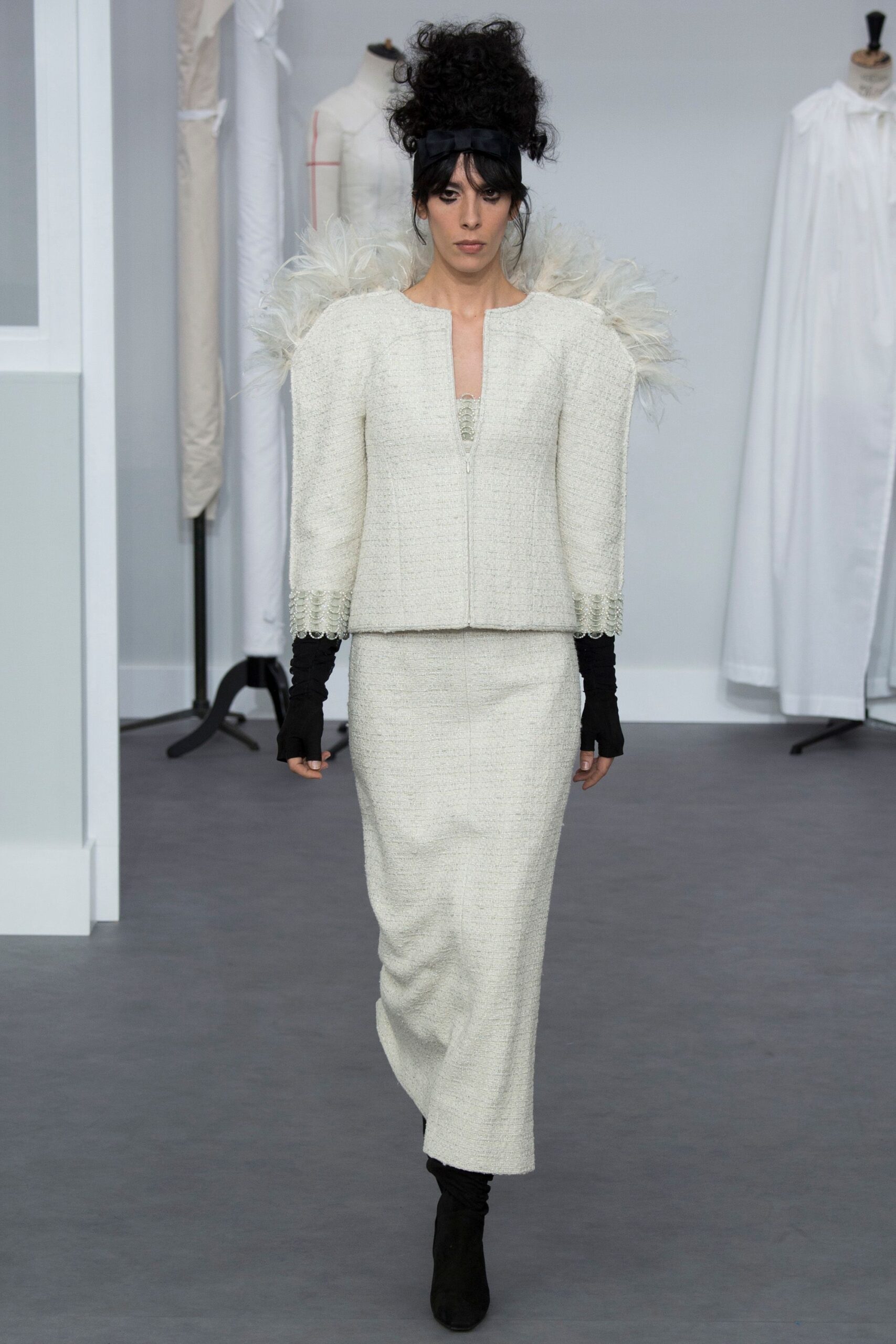 Chanel F/W 16 Couture Look 469