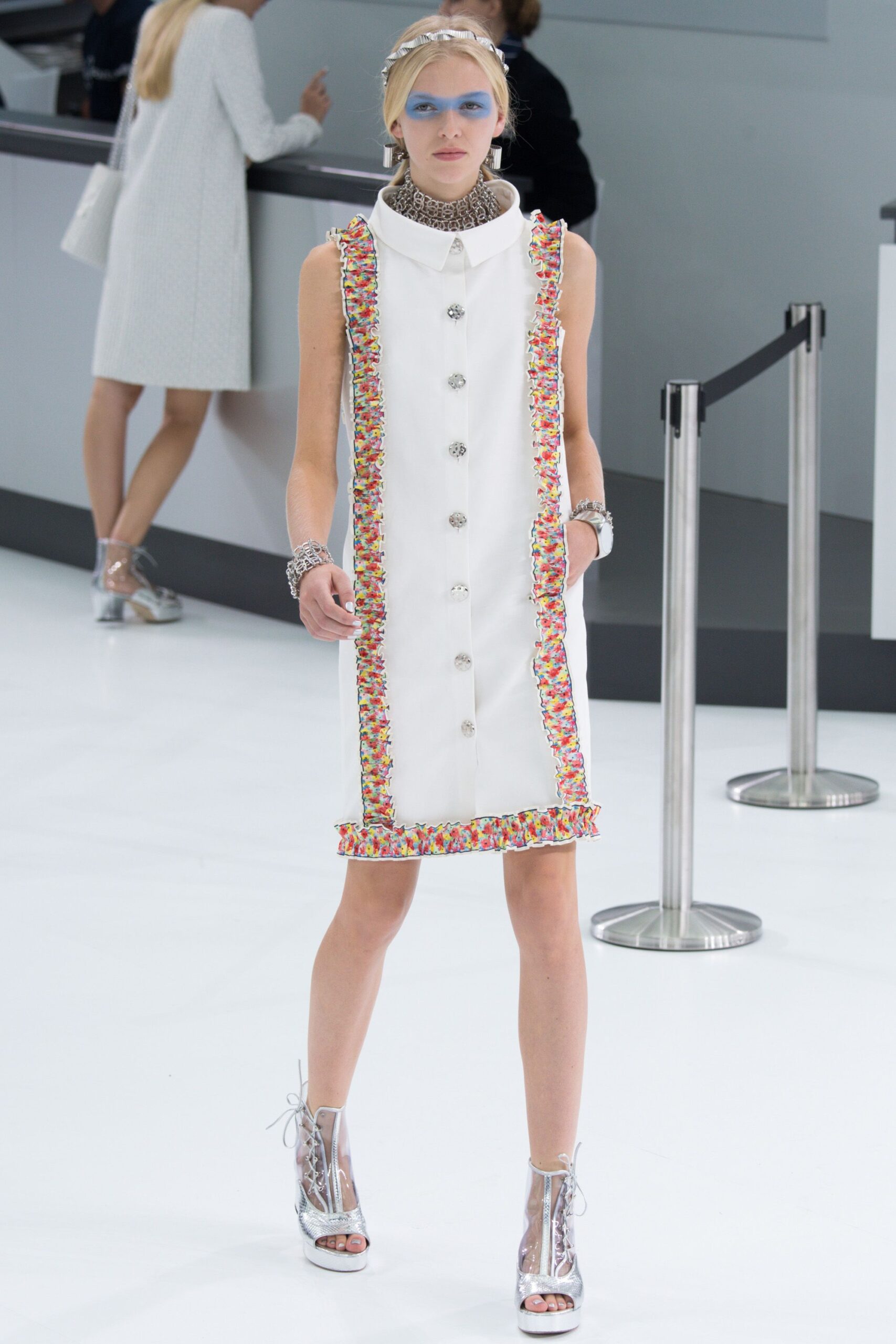 Chanel S/S 16 Look 729