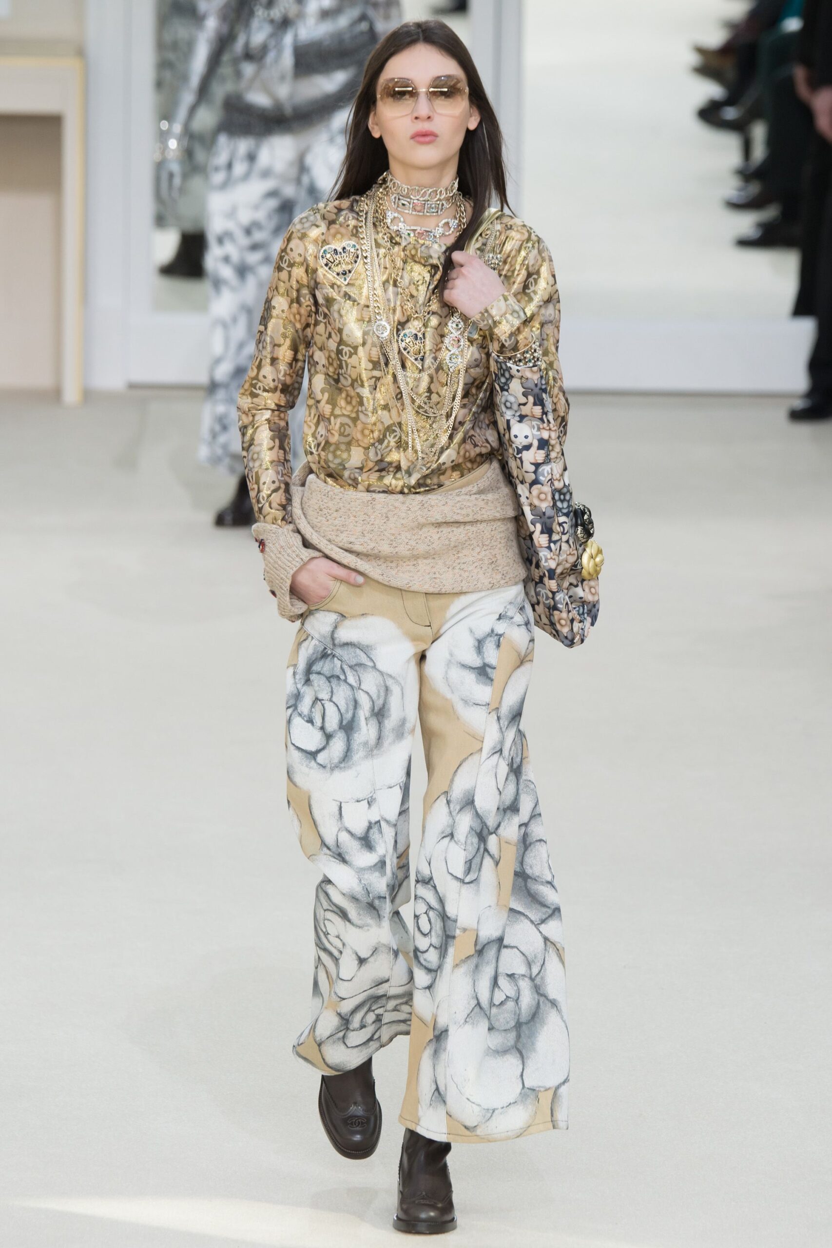 Chanel F/W 16 Look 530