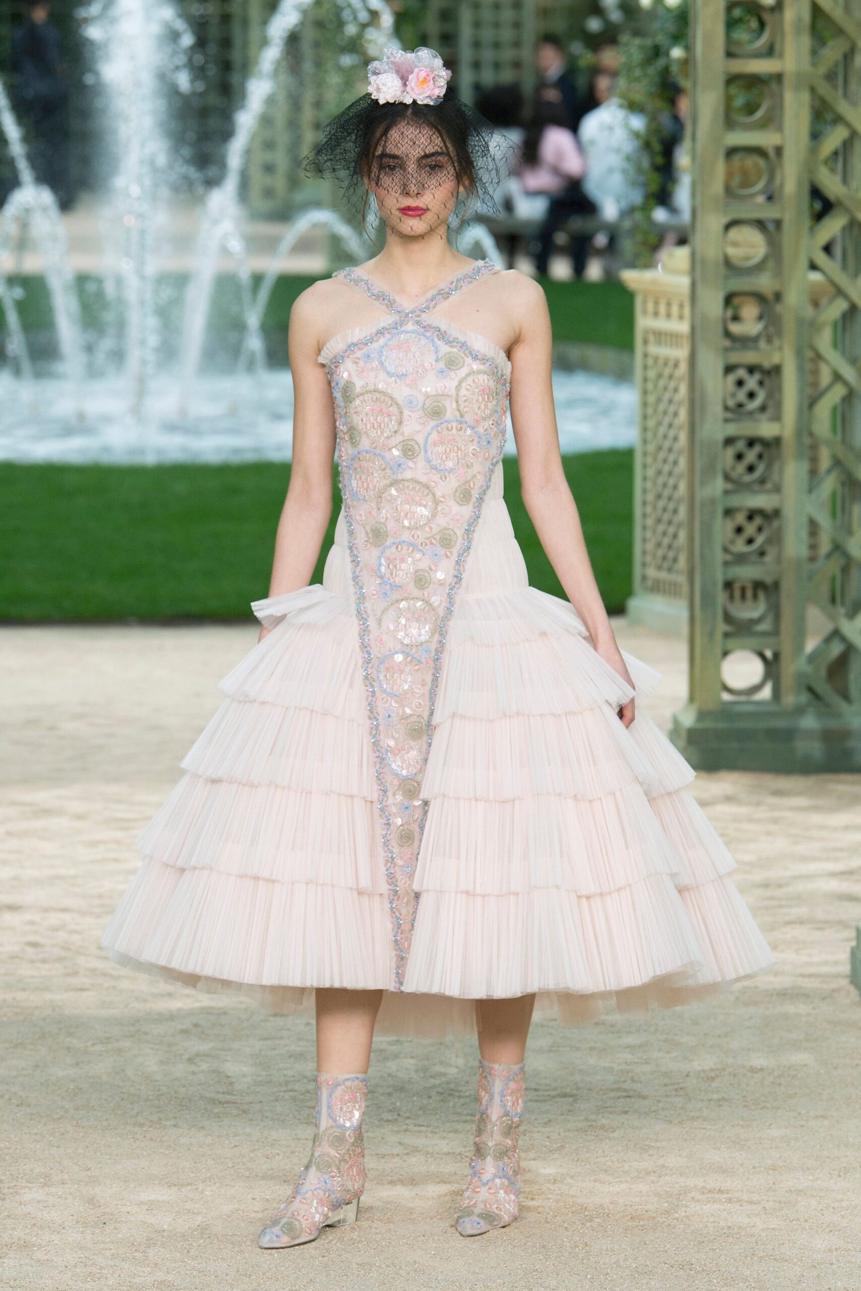 Chanel S/S 18 Couture Look 708