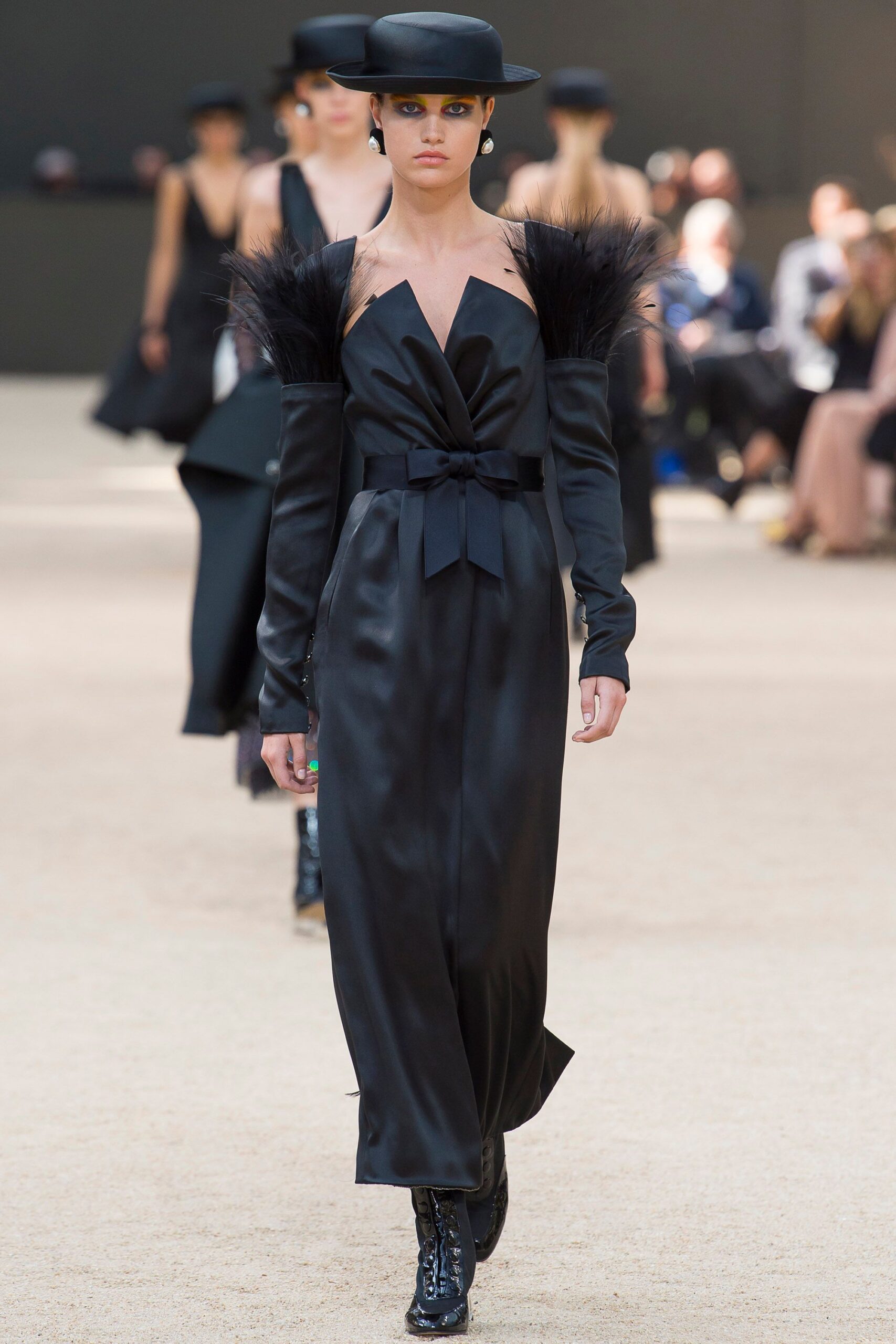 Chanel F/W 17 Couture Look 603